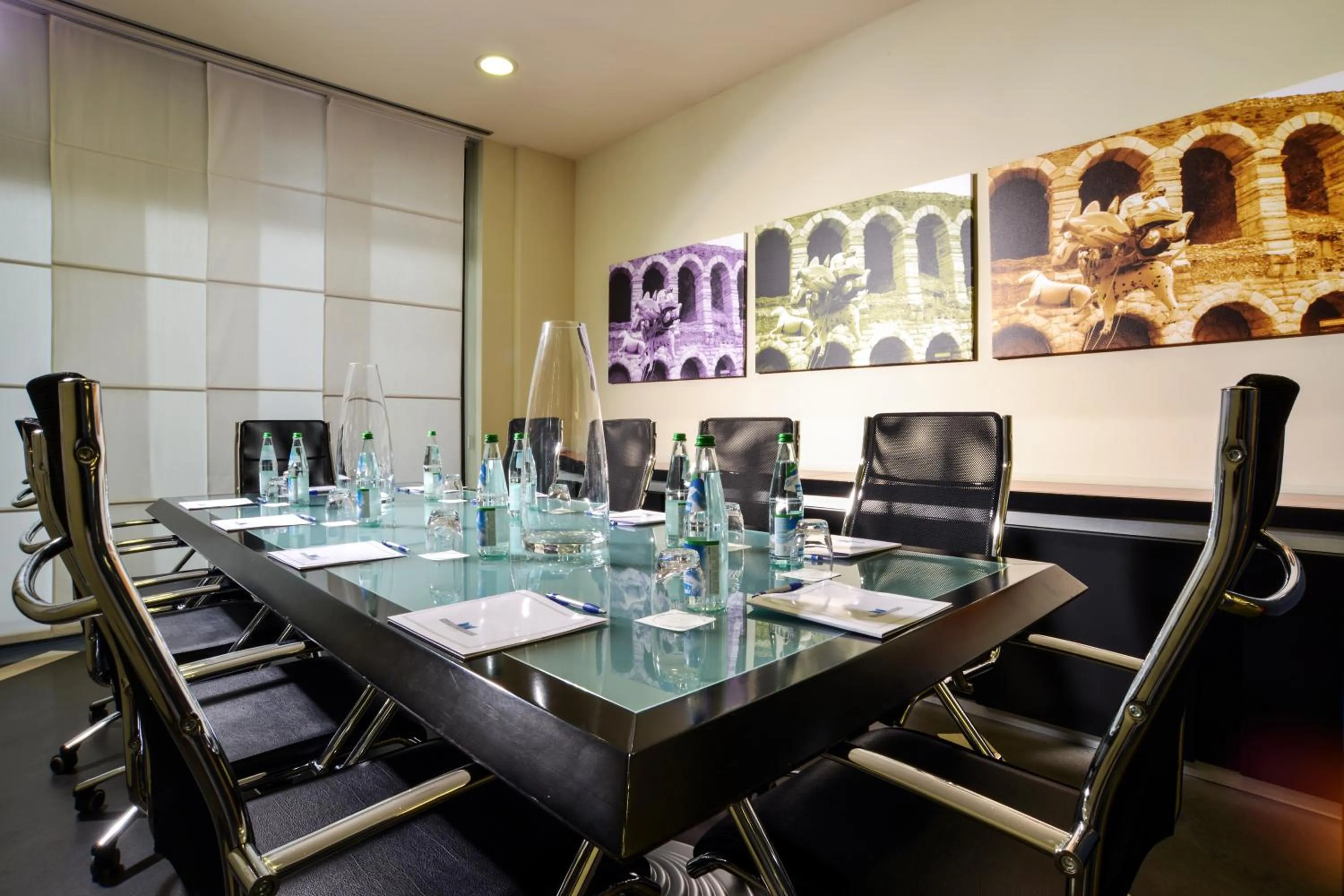 Business facilities in Best Western Plus Hotel Expo