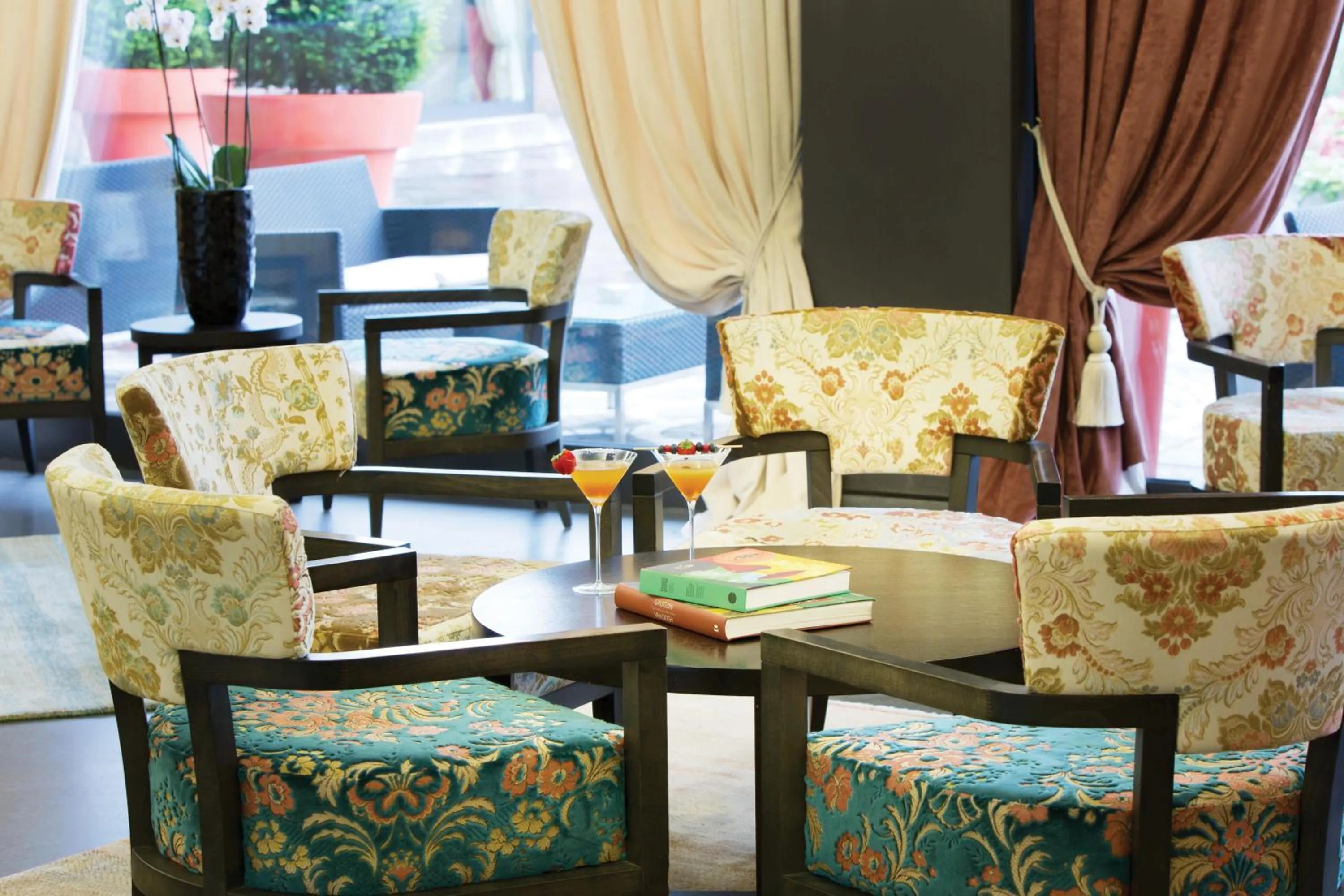 Lounge or bar in Best Western Plus Hotel Expo