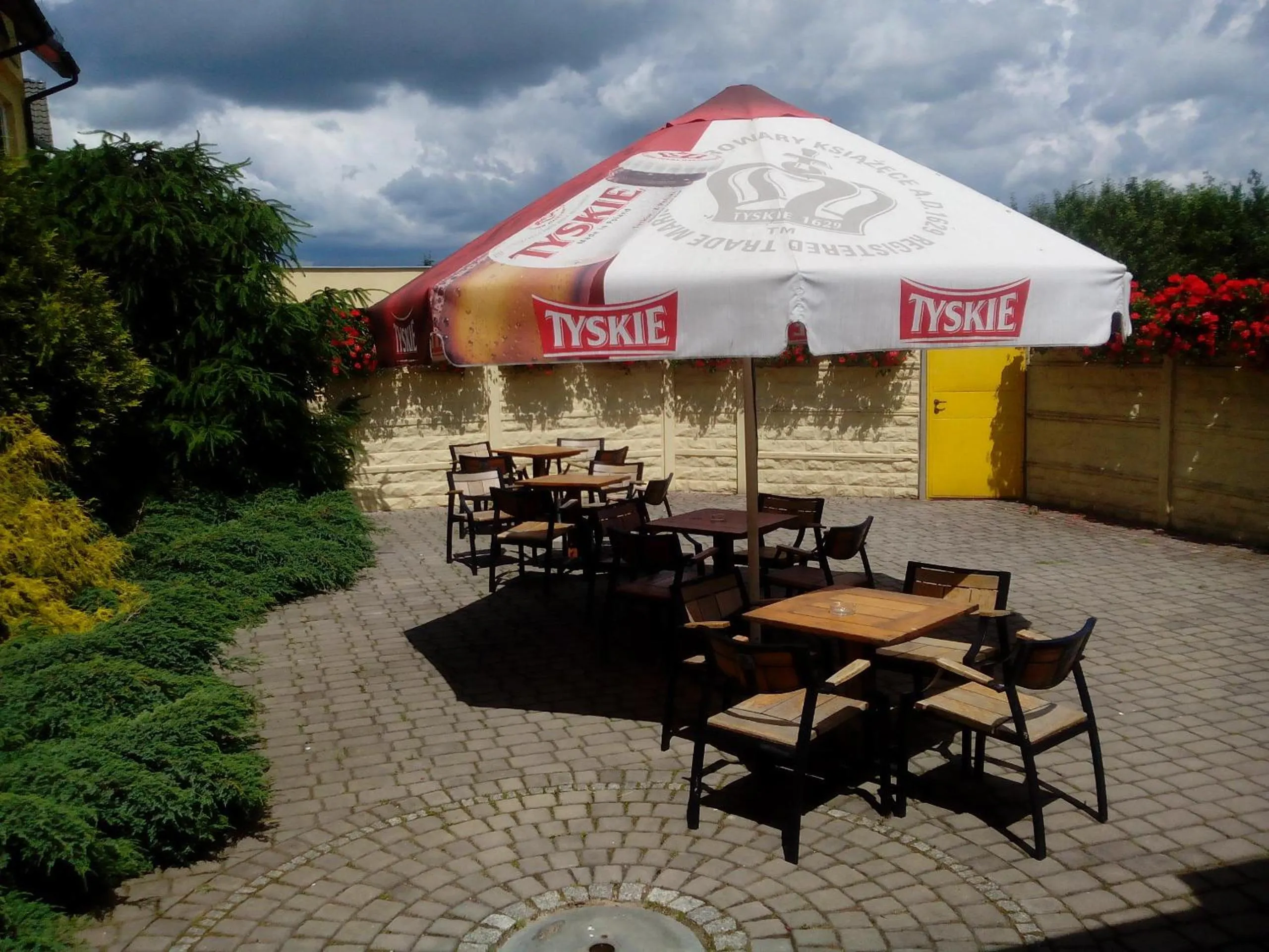 Restaurant/places to eat in Hotel pod Wierzba