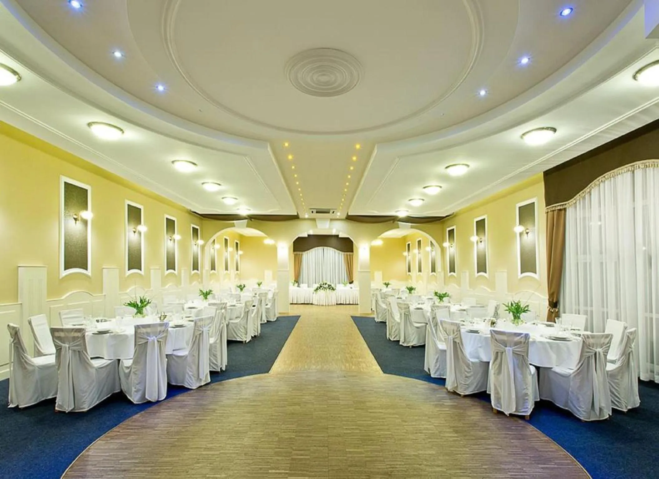Banquet/Function facilities in Hotel pod Wierzba