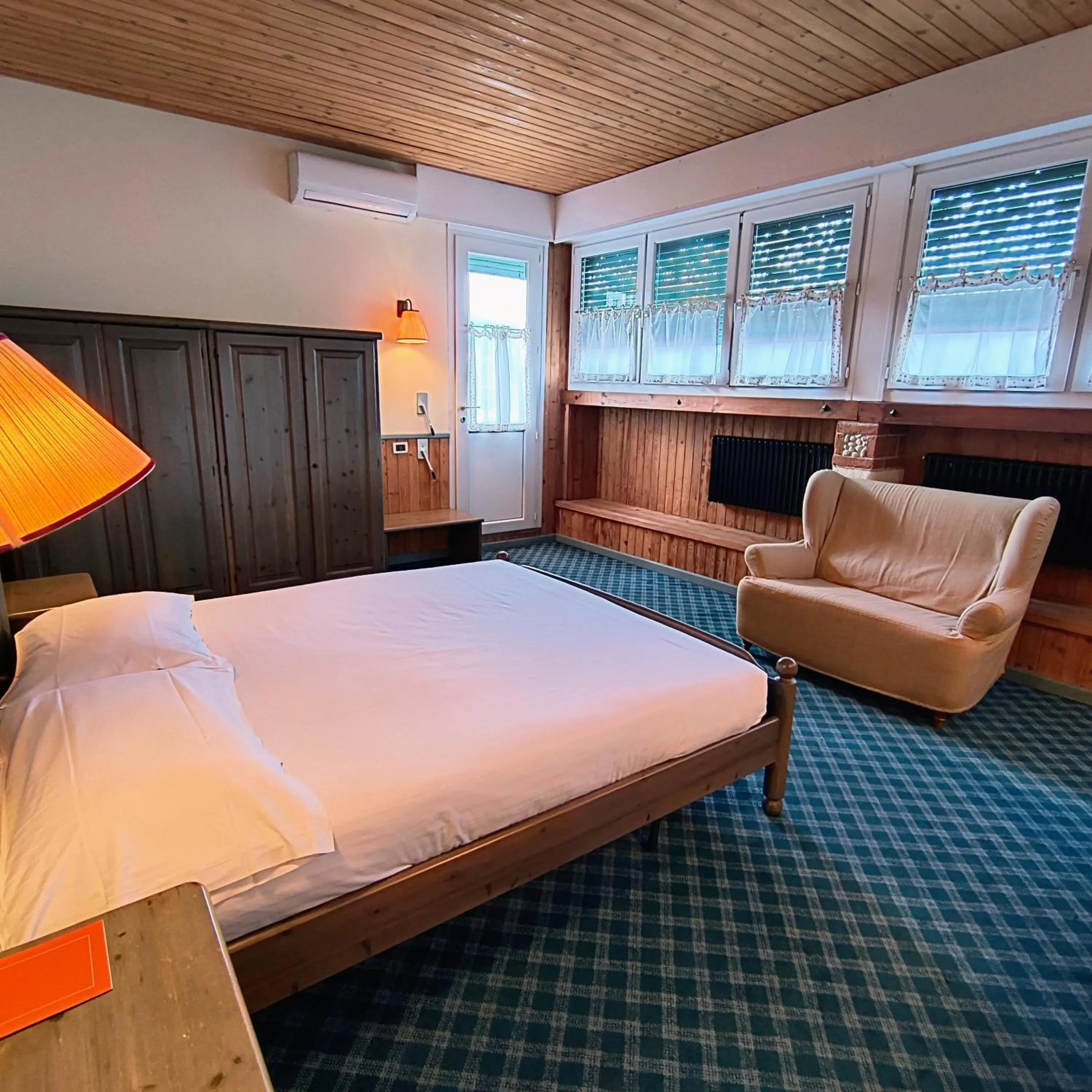 Bed in Hotel Miramonti