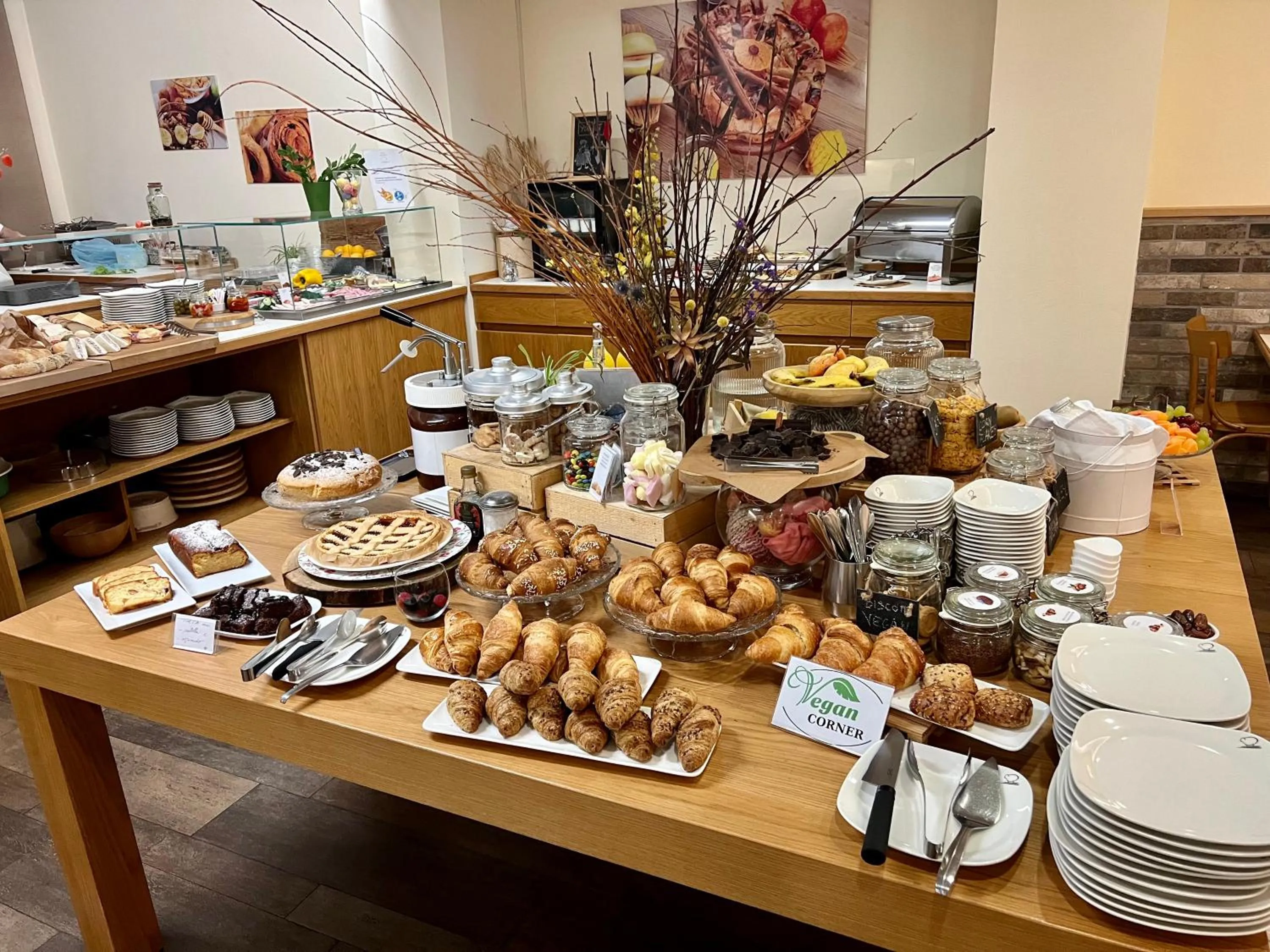 Buffet breakfast in Hotel Miramonti