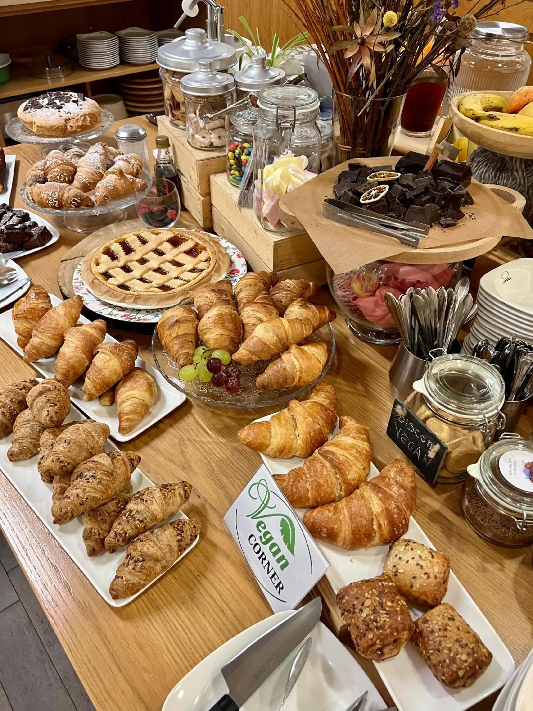 Buffet breakfast in Hotel Miramonti