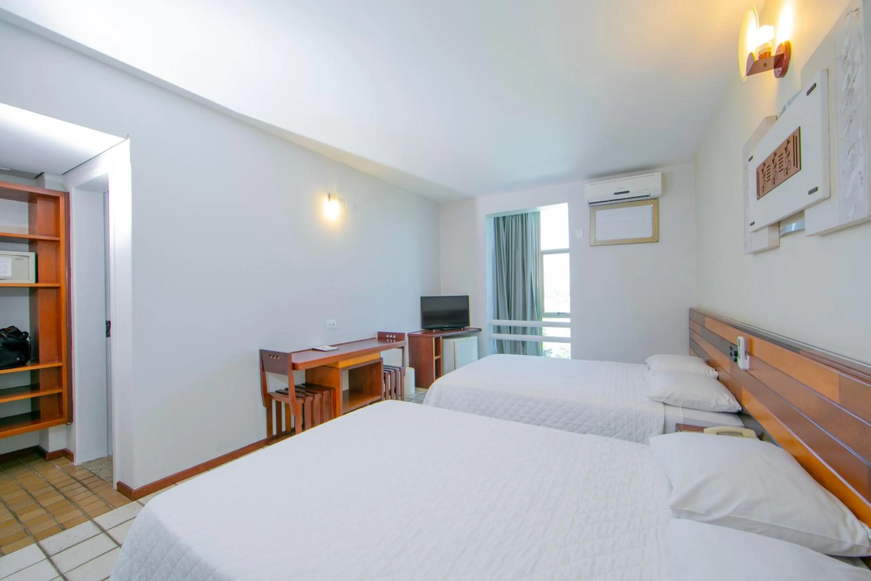 Bedroom, Bed in Falls Galli Hotel