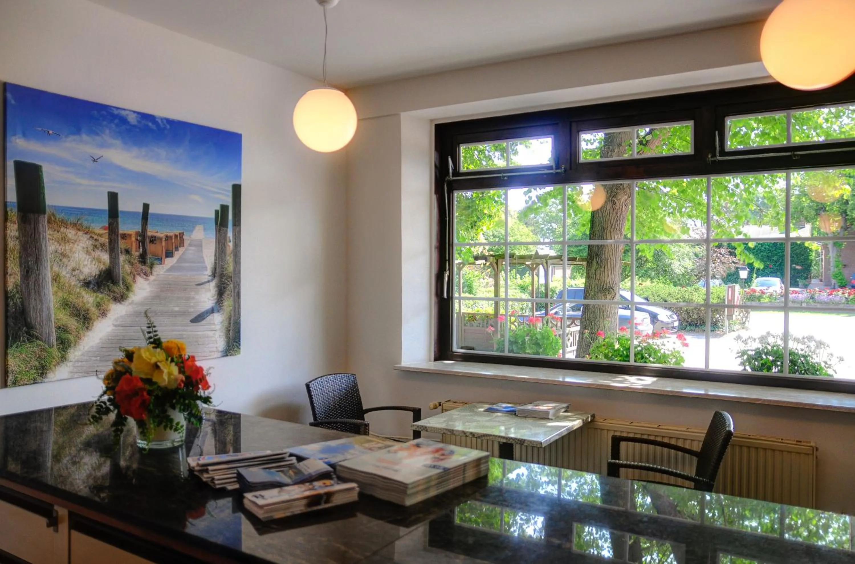 Lobby or reception in Hotel Sonneninsel Fehmarn