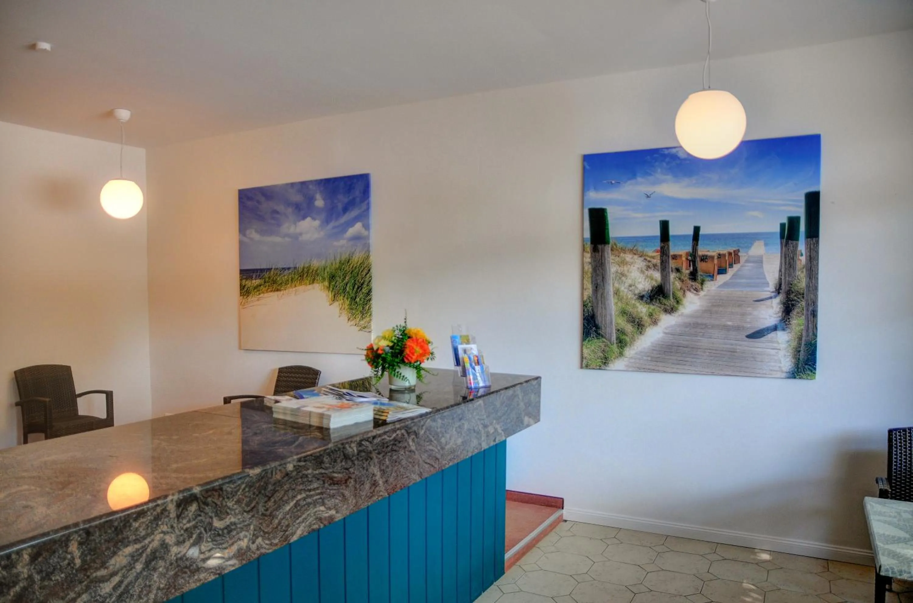 Lobby or reception in Hotel Sonneninsel Fehmarn