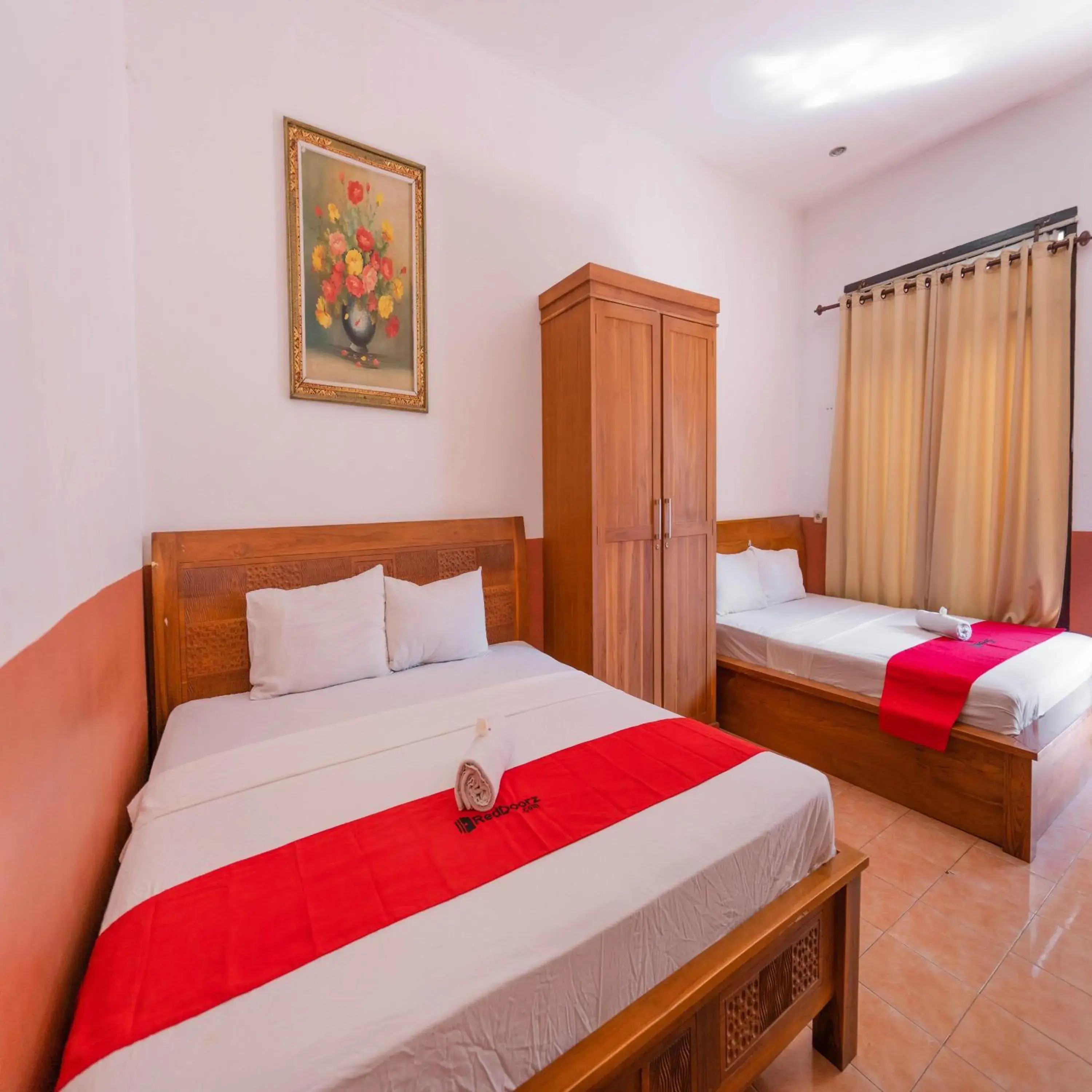 Standard Twin Room in RedDoorz at Ocean 2 Gili Trawangan Standard Twin Room in RedDoorz at Ocean 2 Gili Trawangan