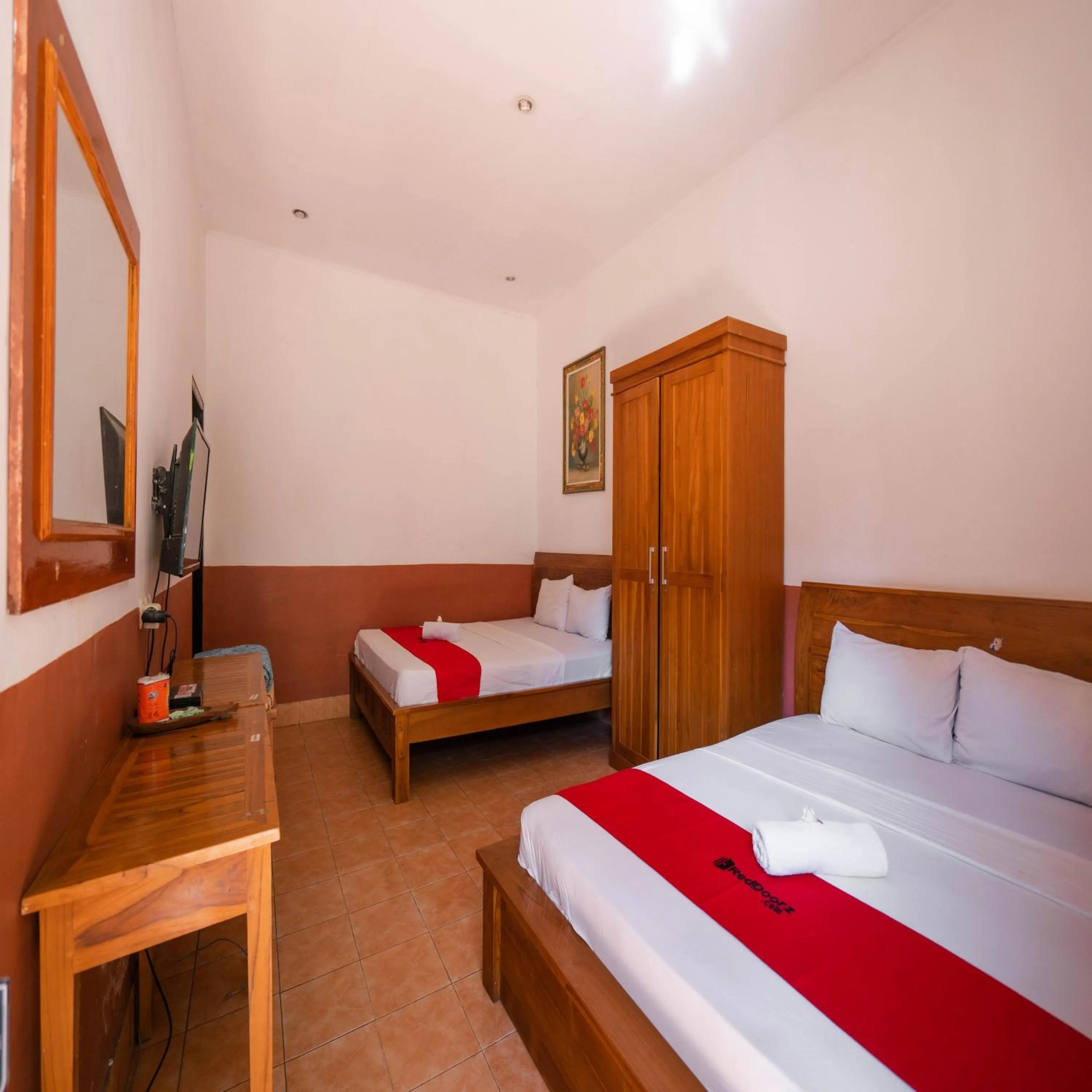 Bedroom, Bed in RedDoorz at Ocean 2 Gili Trawangan