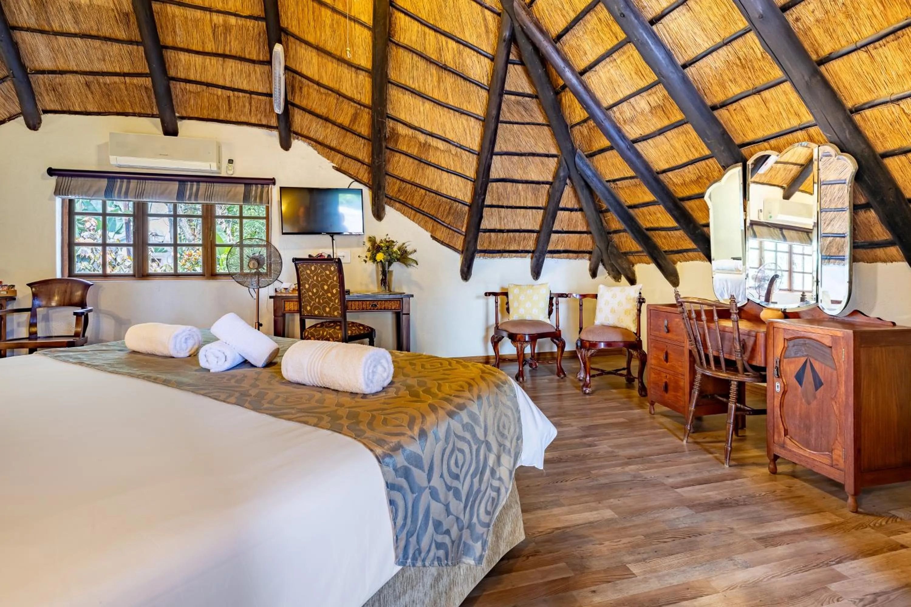 Bed in Woodlands Guest House