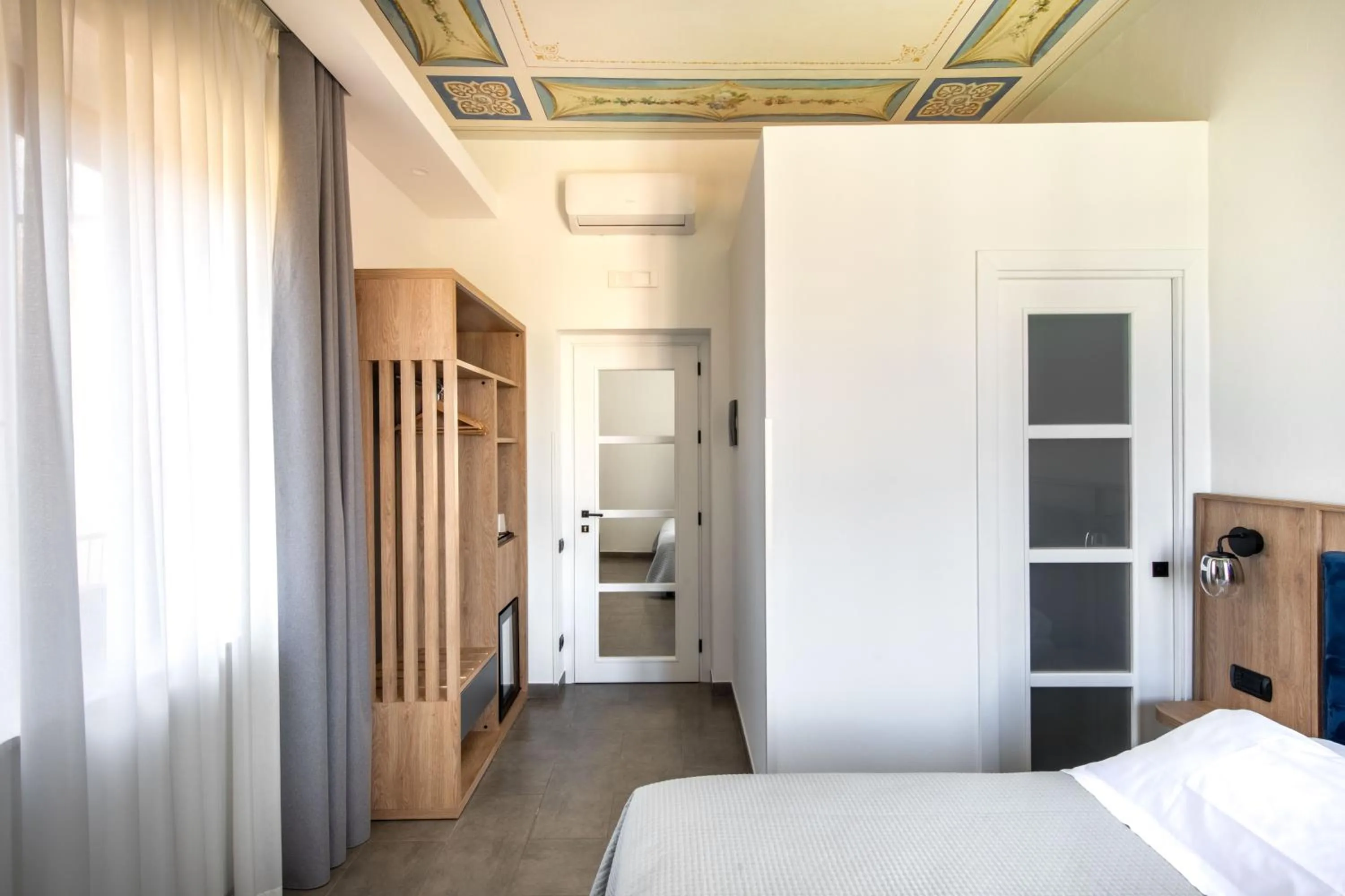 Pool view, Bed in Villa Margherita