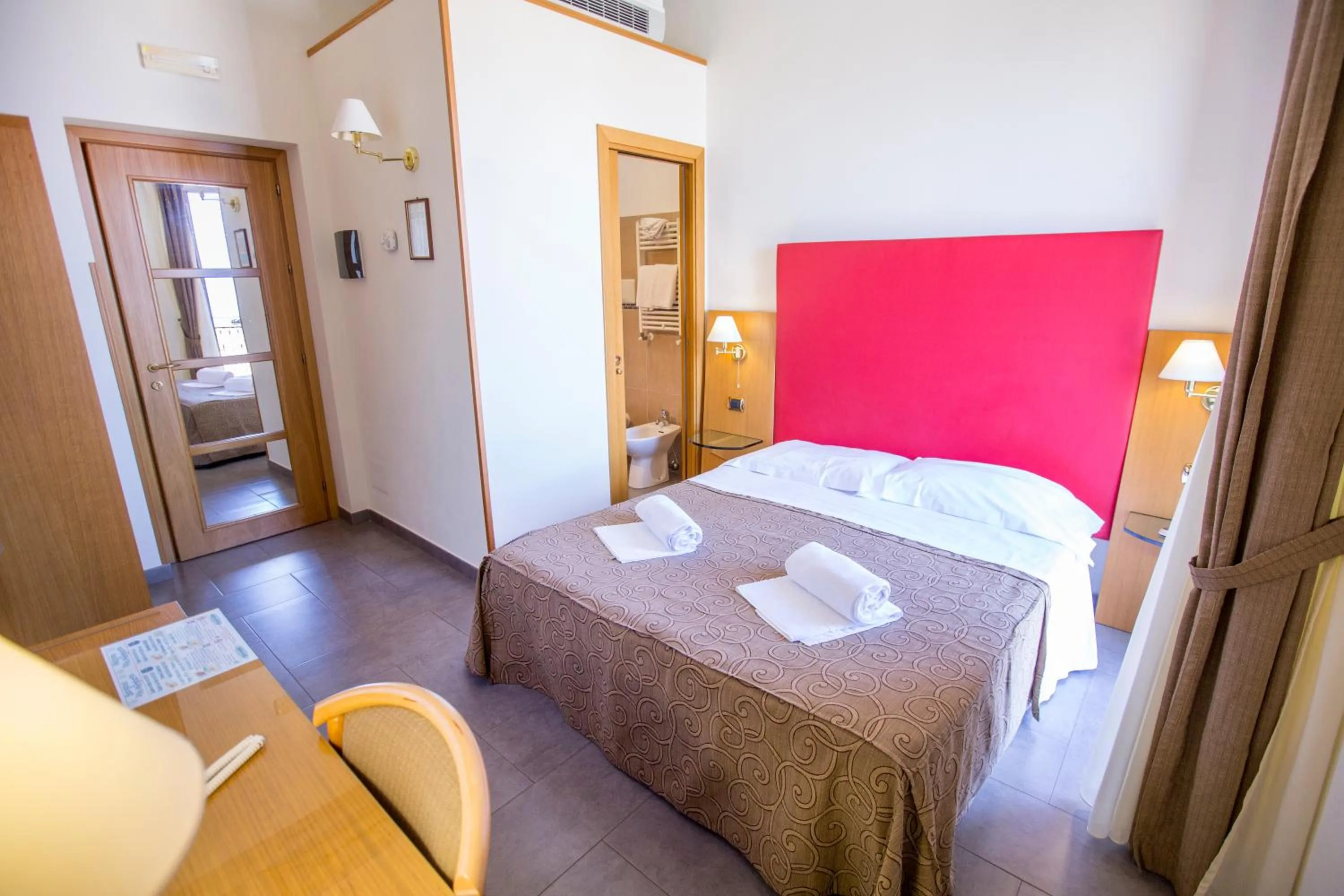 Double Room with Sea View in Villa Margherita