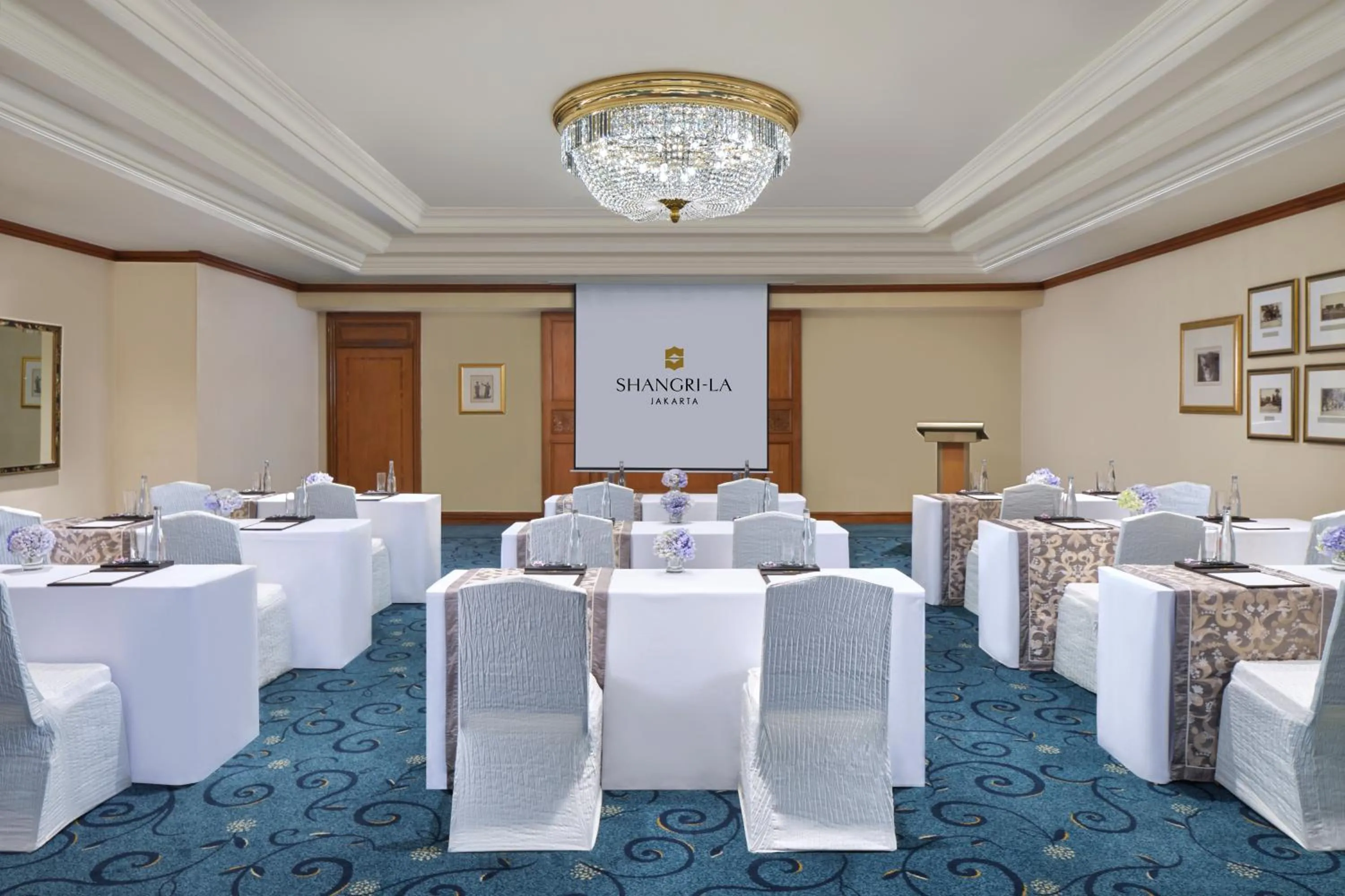 Meeting/conference room in Shangri-La Jakarta