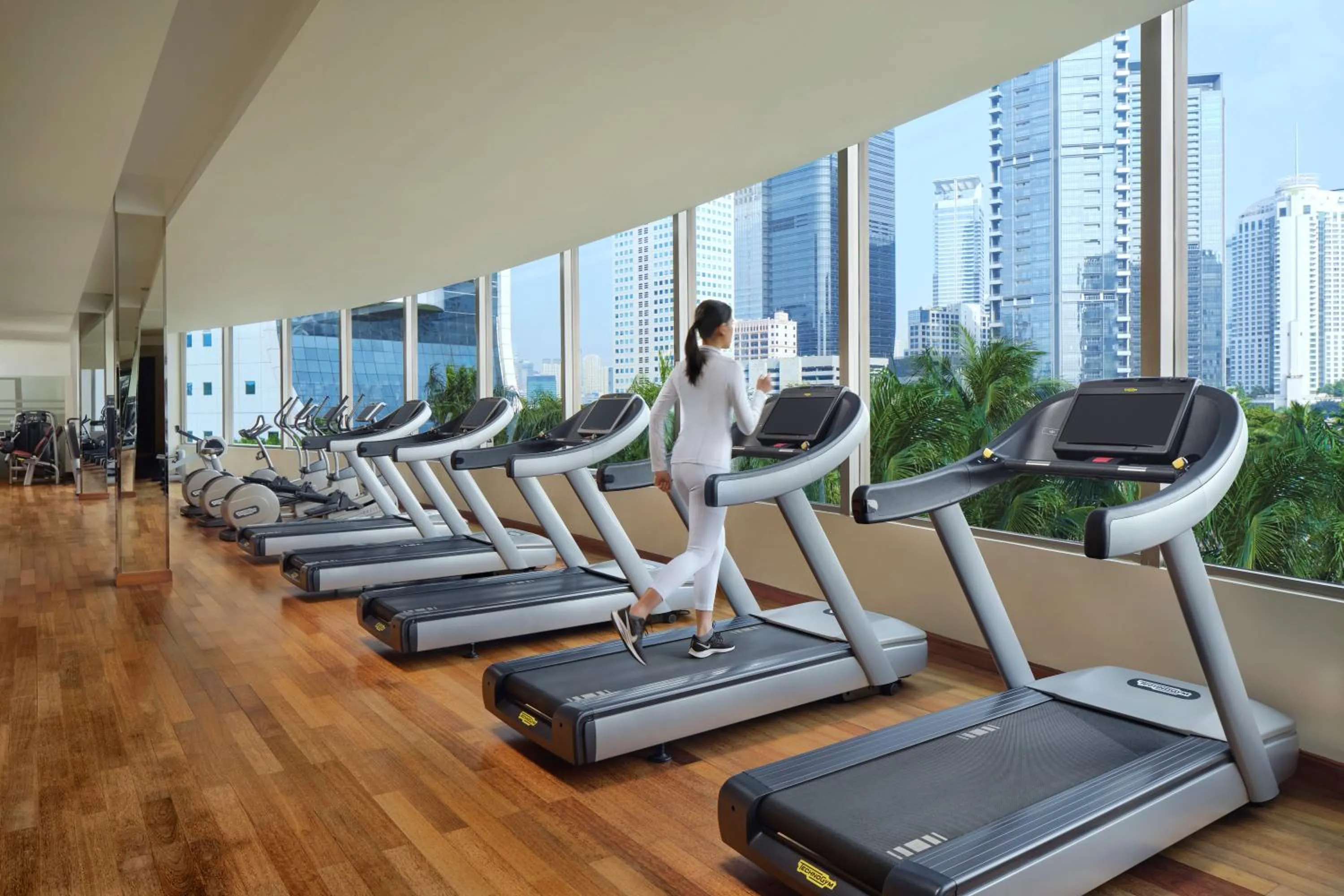 Fitness centre/facilities in Shangri-La Jakarta