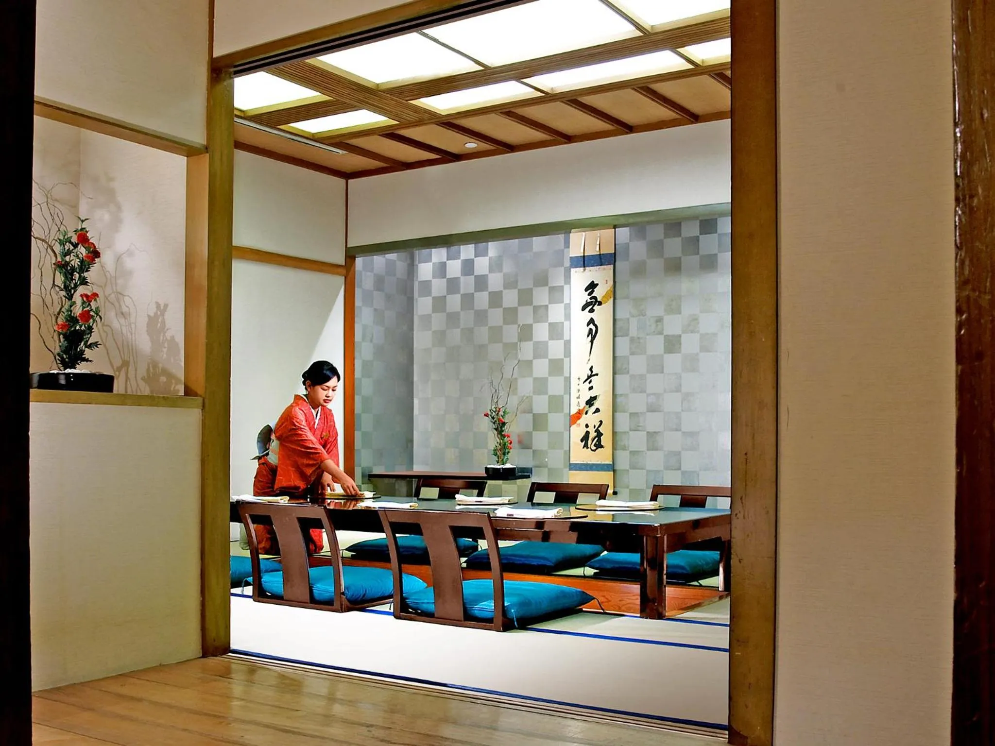 Dining area in Shangri-La Jakarta
