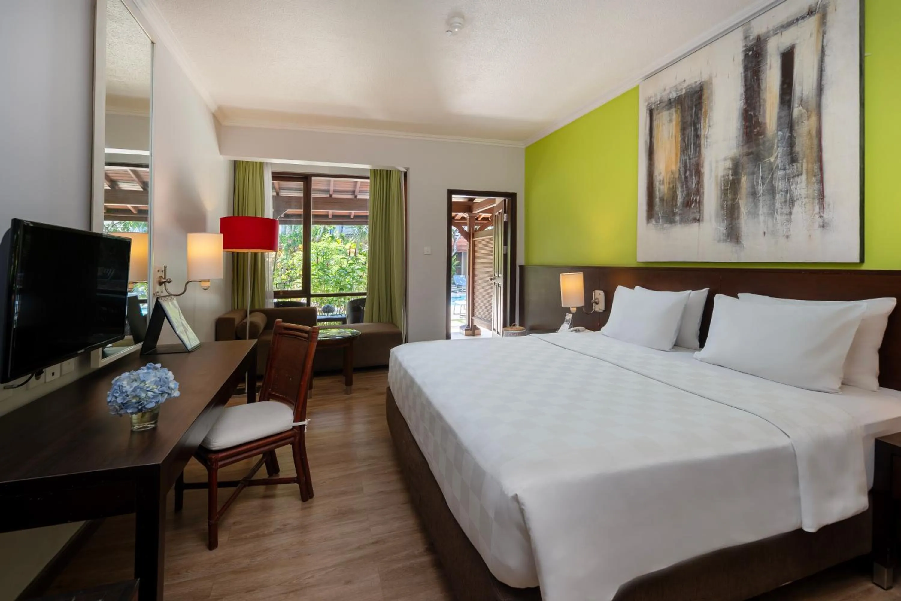 Bedroom, Bed in Prime Plaza Hotel Sanur – Bali