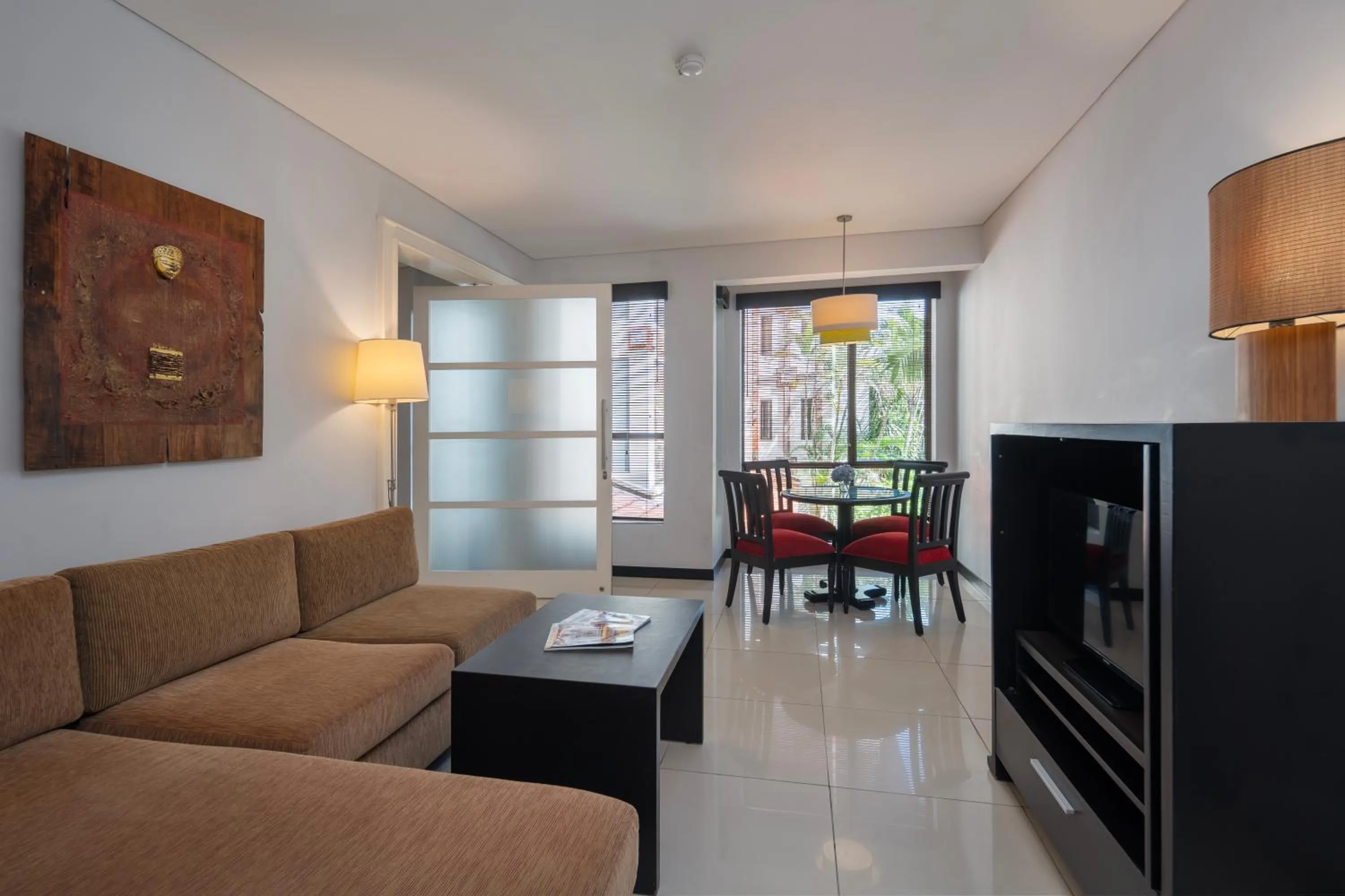 Living room in Prime Plaza Hotel Sanur – Bali