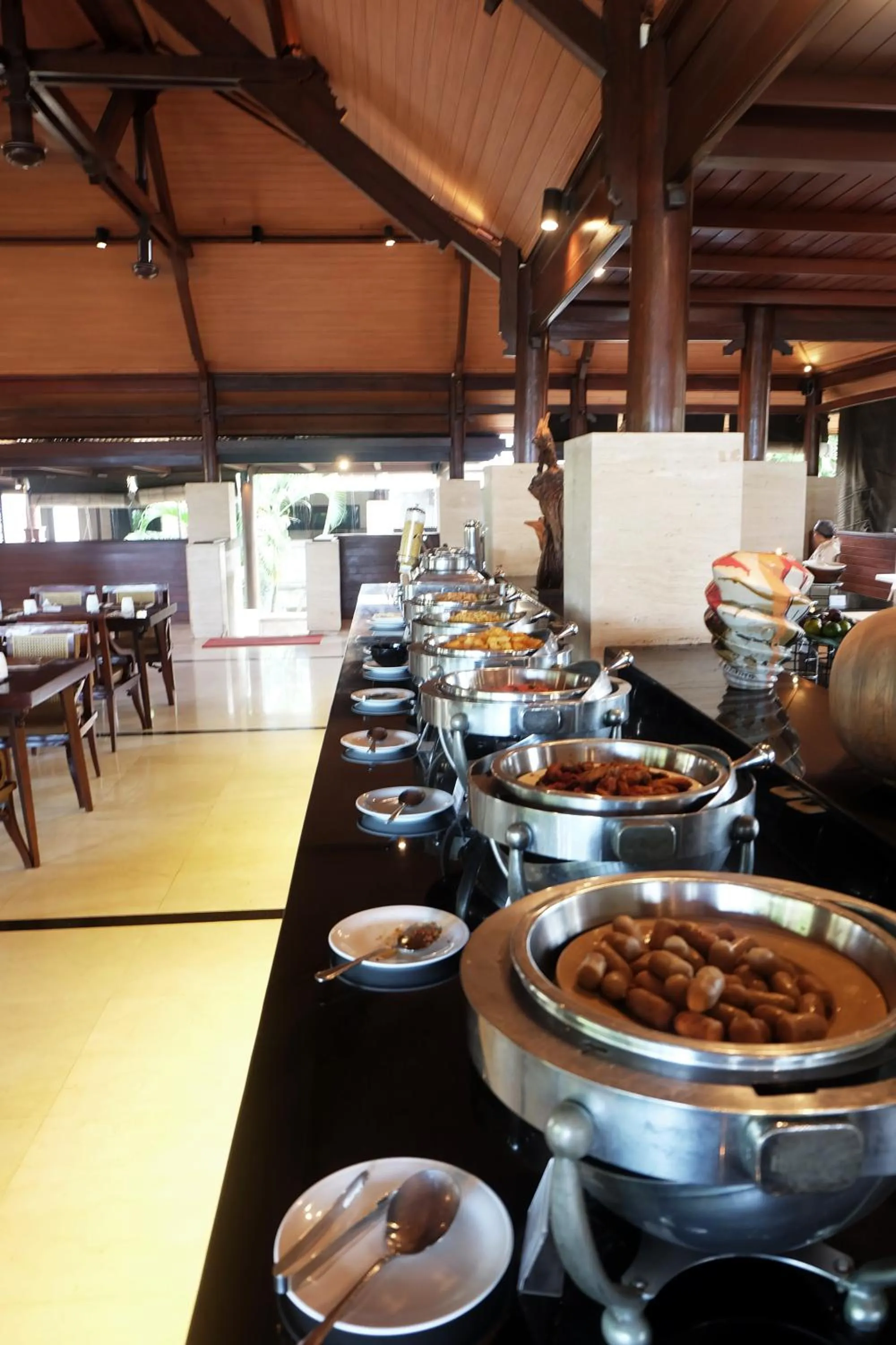 Breakfast in Grand Balisani Suites Hotel