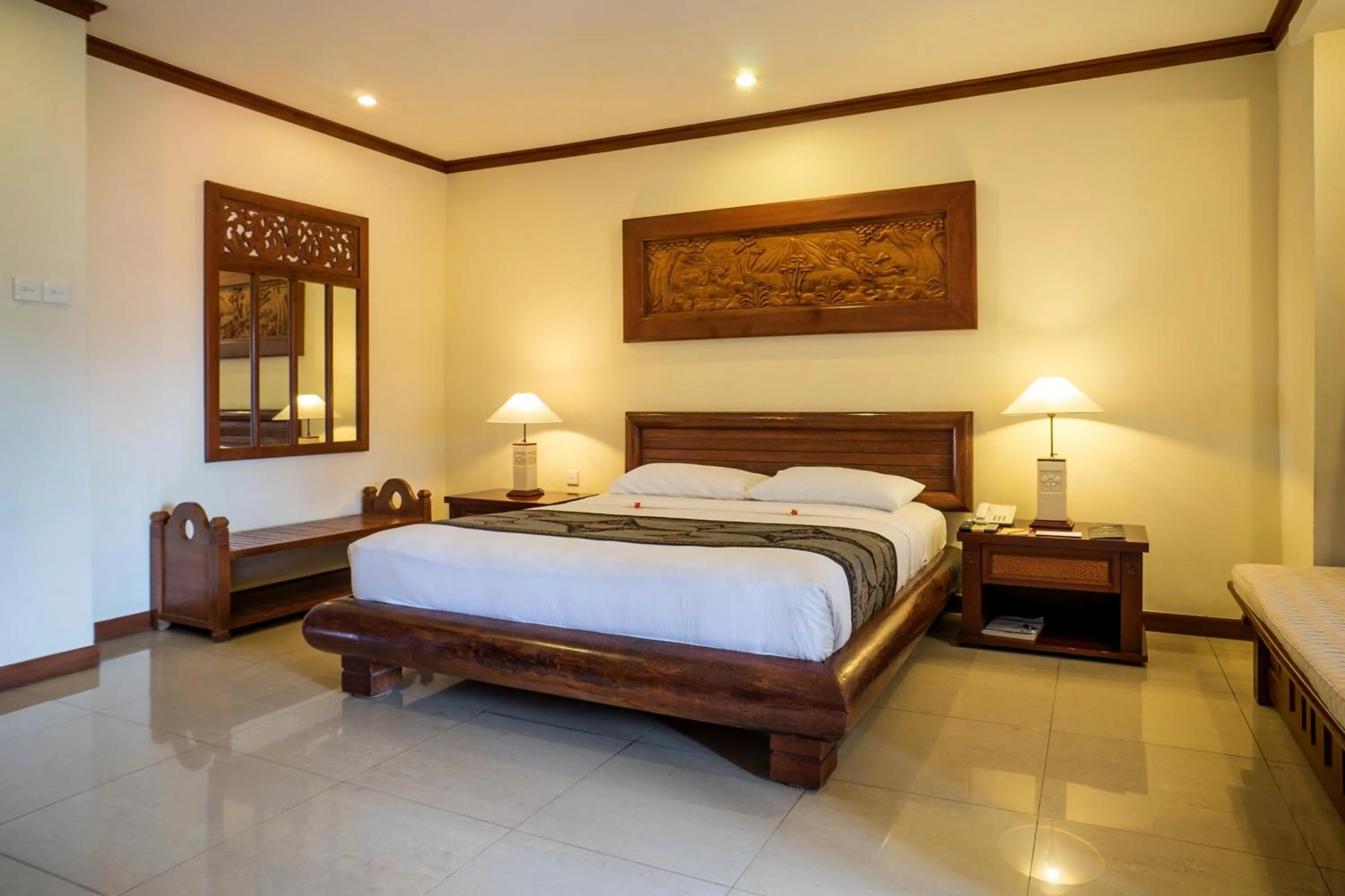 Bedroom, Bed in Grand Balisani Suites Hotel