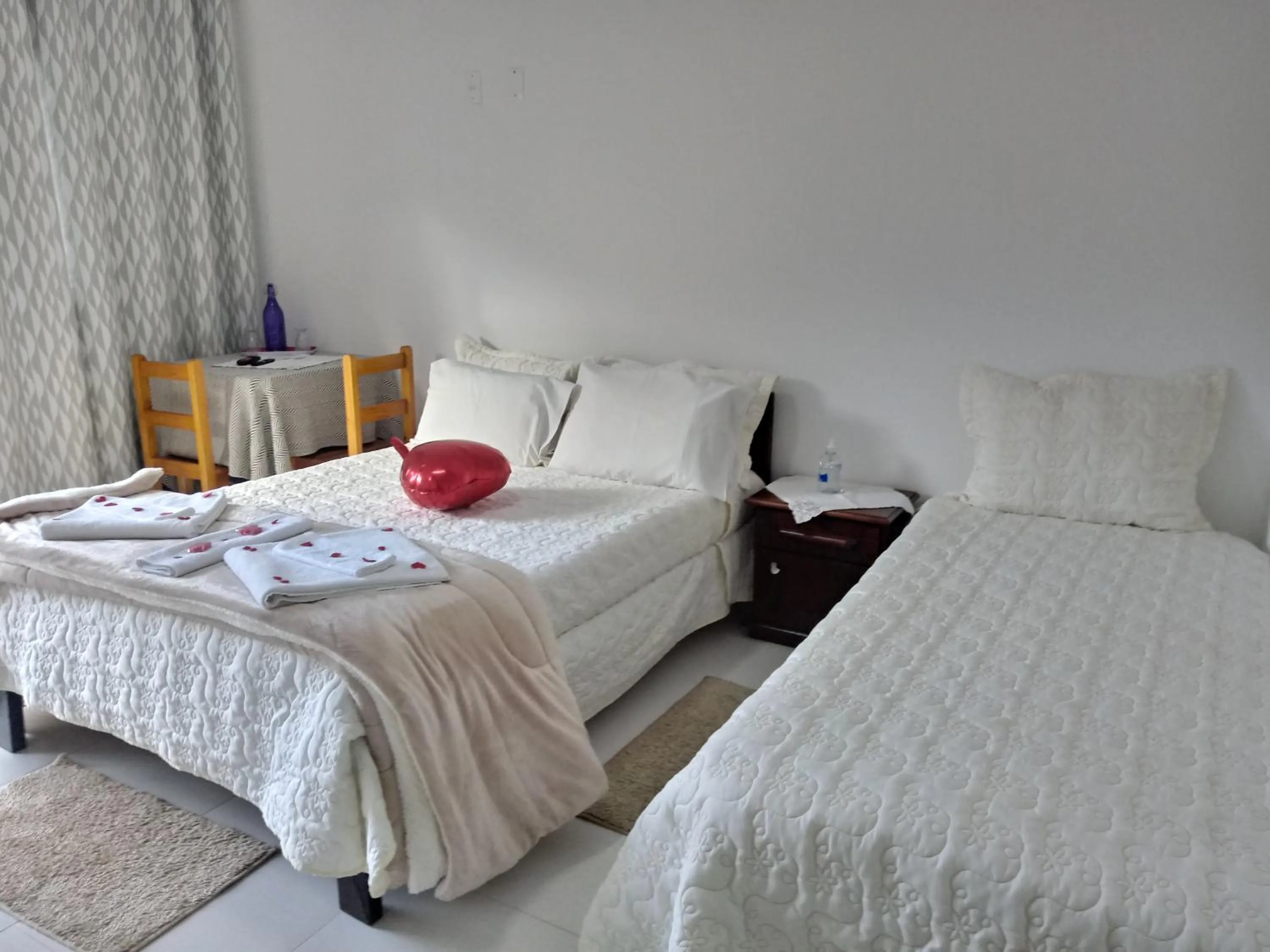 Property building, Bed in Recanto dos Fernandes