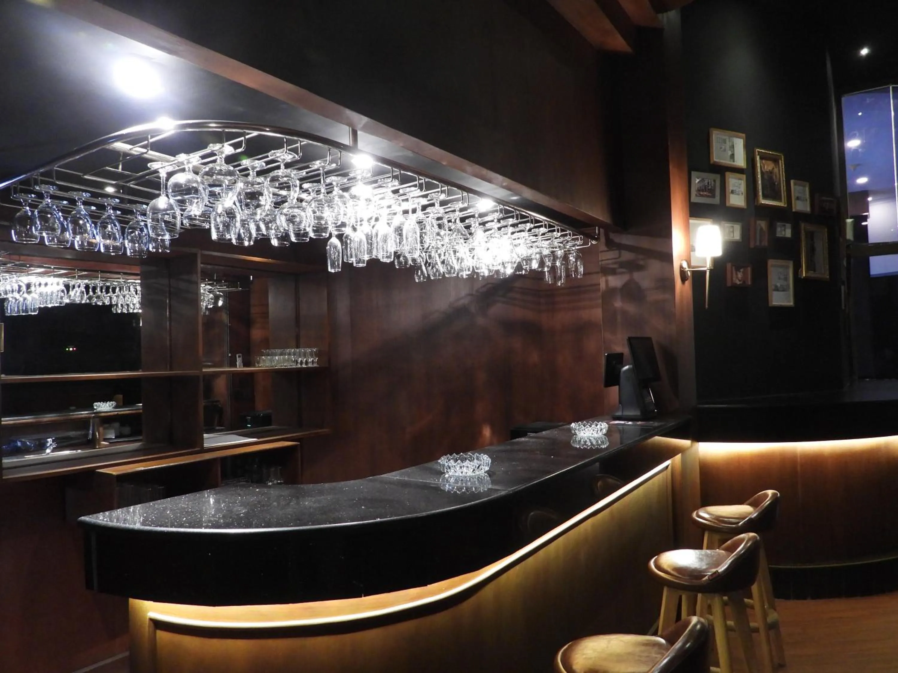 Lounge or bar, Lounge/Bar in Travellers Hotel Jakarta