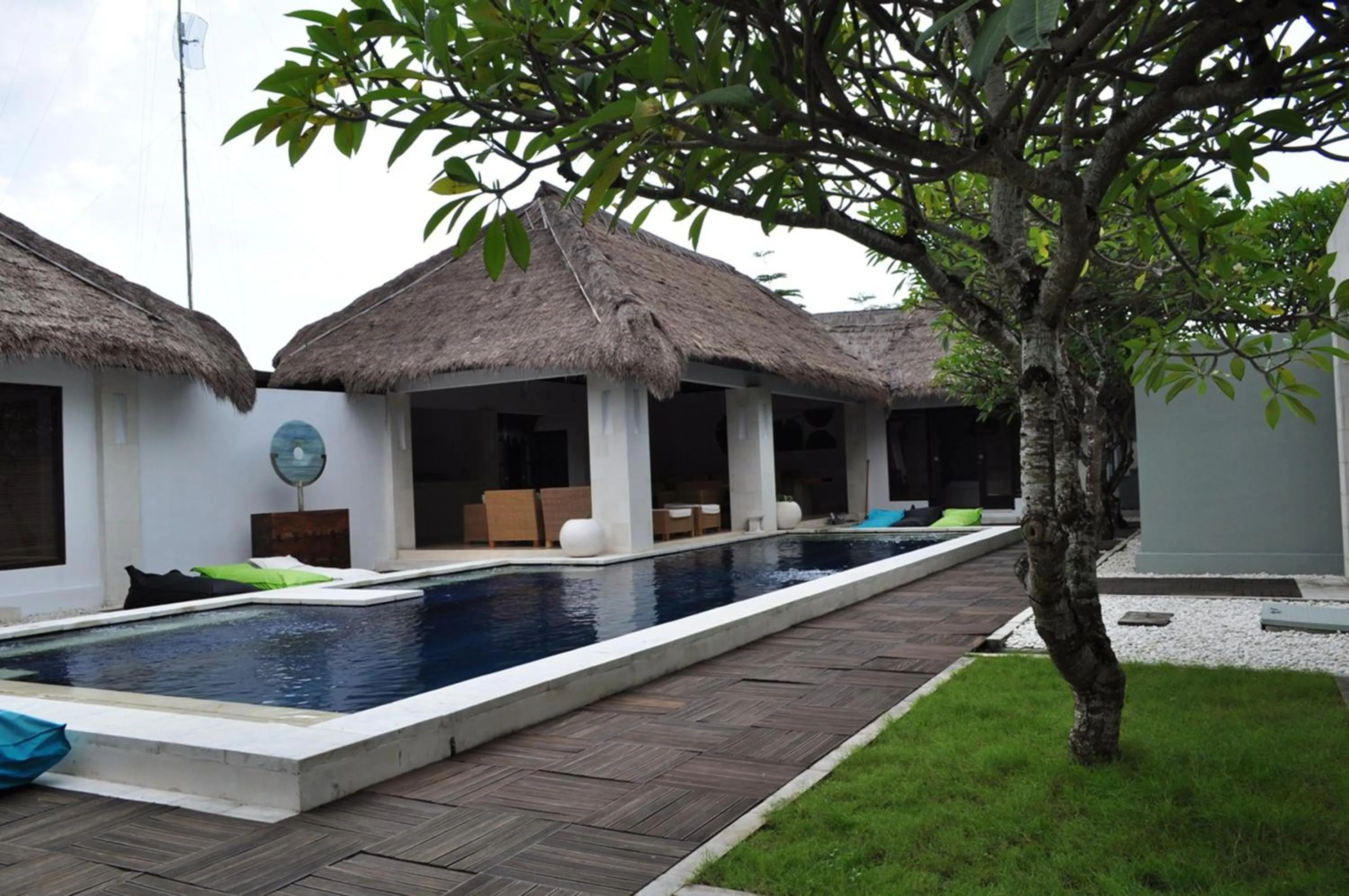 Property building in Bvilla Spa
