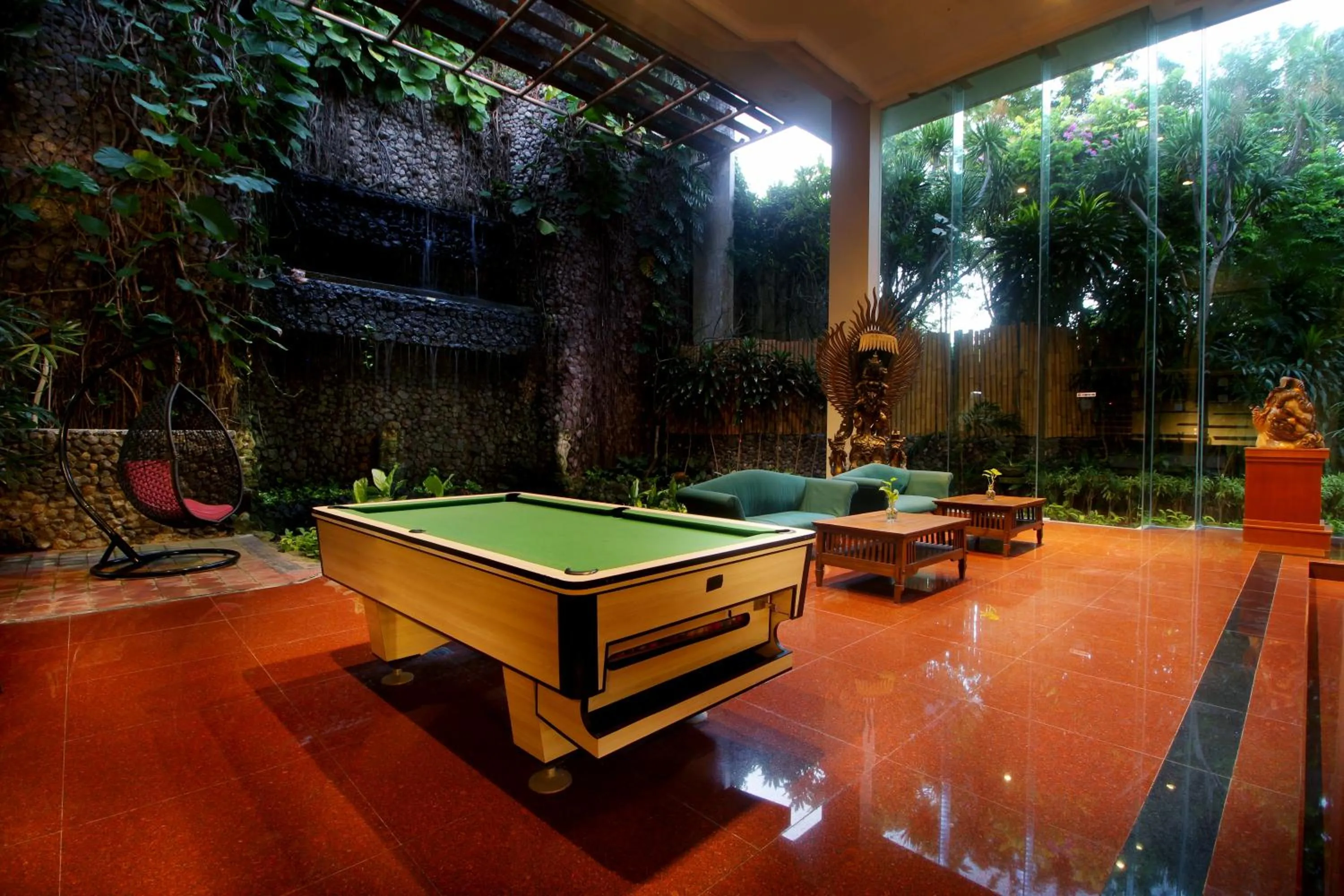 Area and facilities in Parigata Resorts and Spa