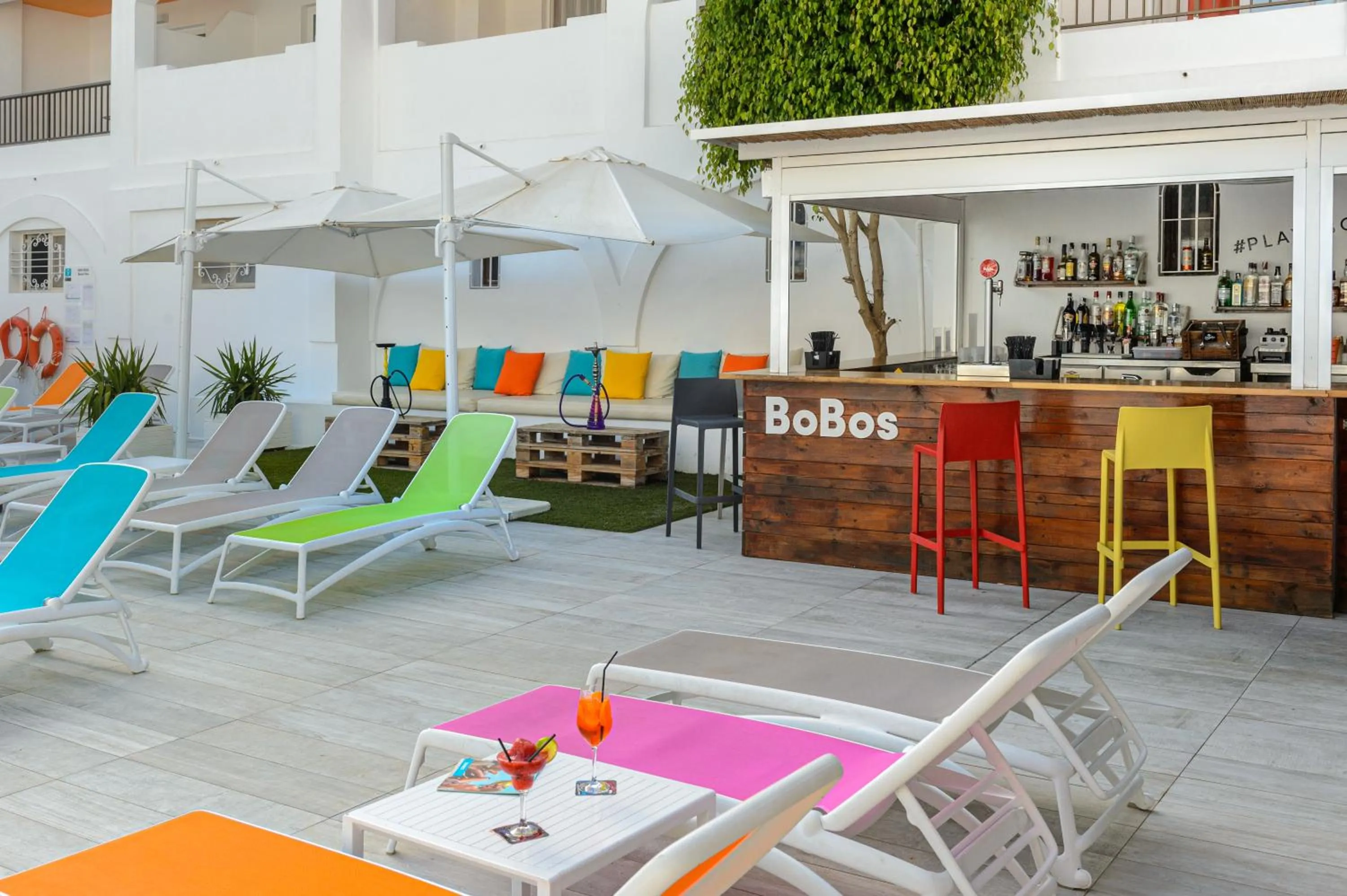 Lounge or bar in Hotel Vibra Bossa Flow - Adults only