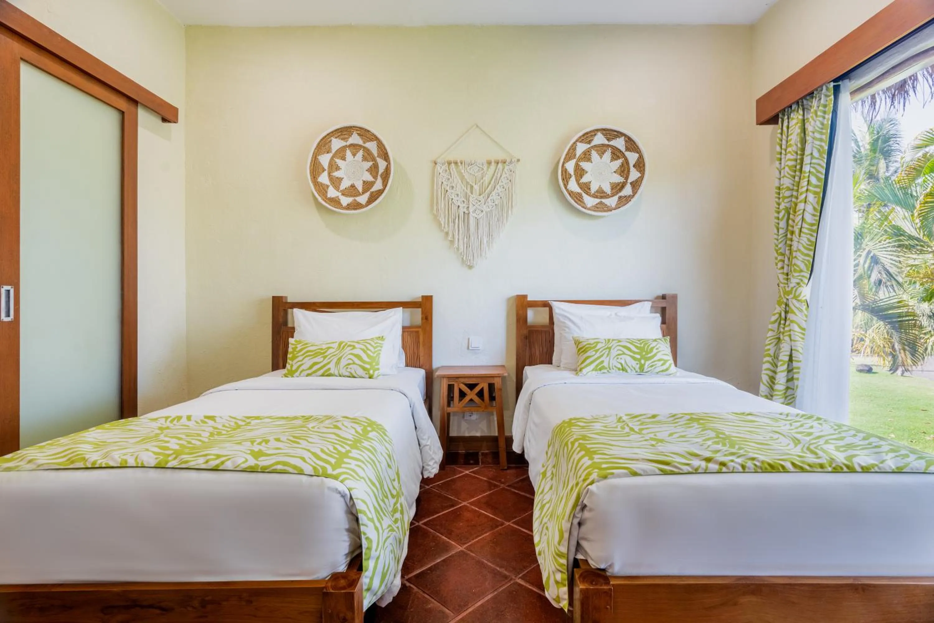 Bed in Mara River Safari Lodge Bali