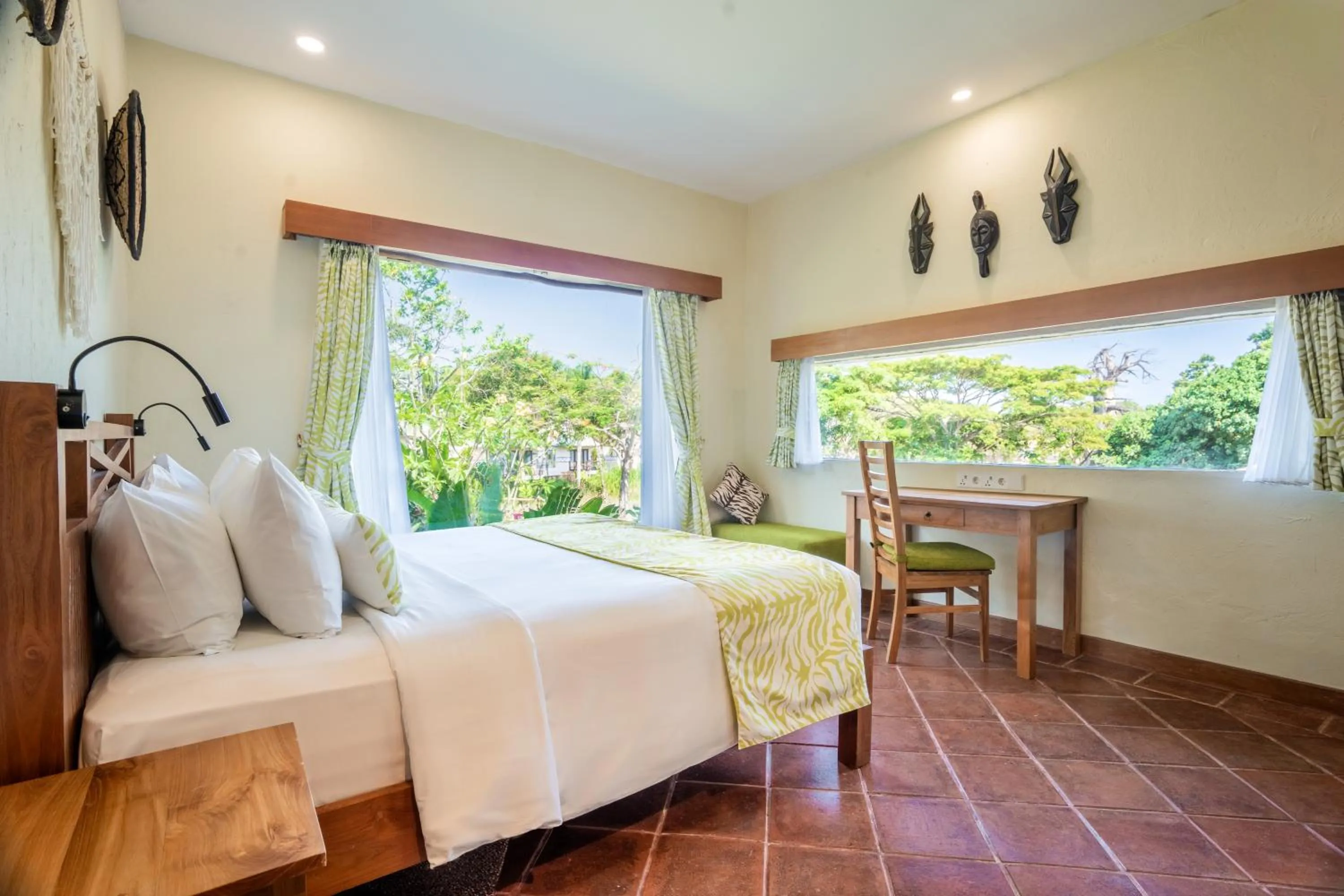 Bed in Mara River Safari Lodge Bali