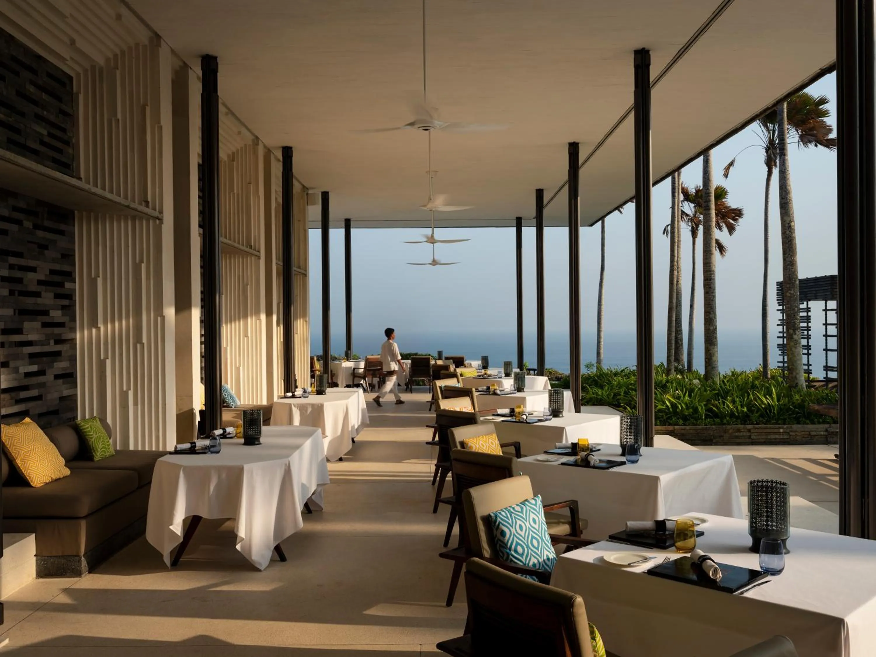 Restaurant/places to eat in Alila Villas Uluwatu