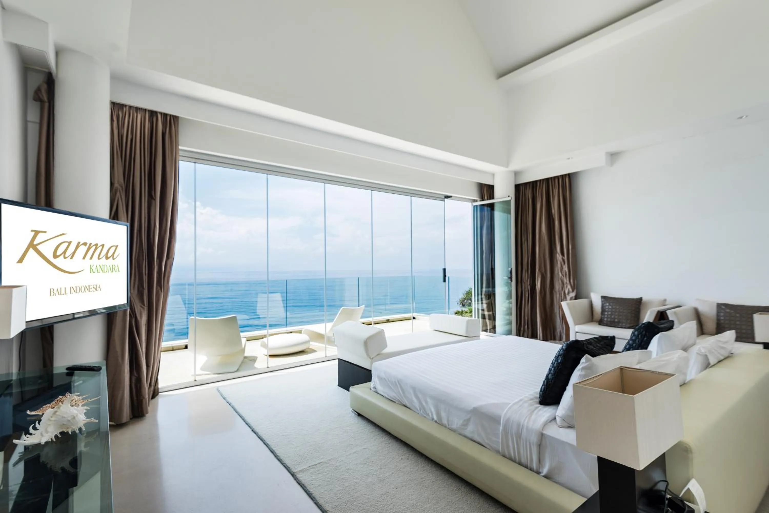 Bedroom, Bed in Karma Kandara