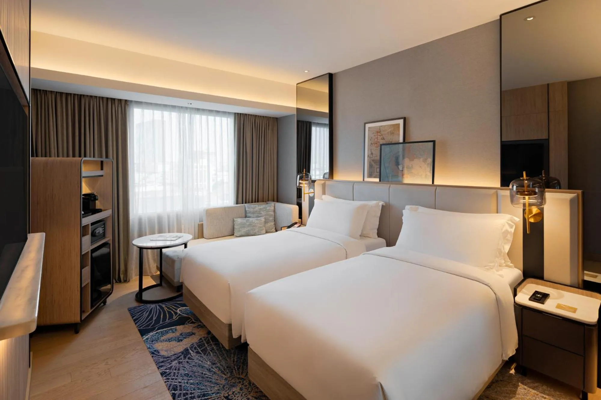 Bed in Mövenpick Hotel Jakarta City Centre