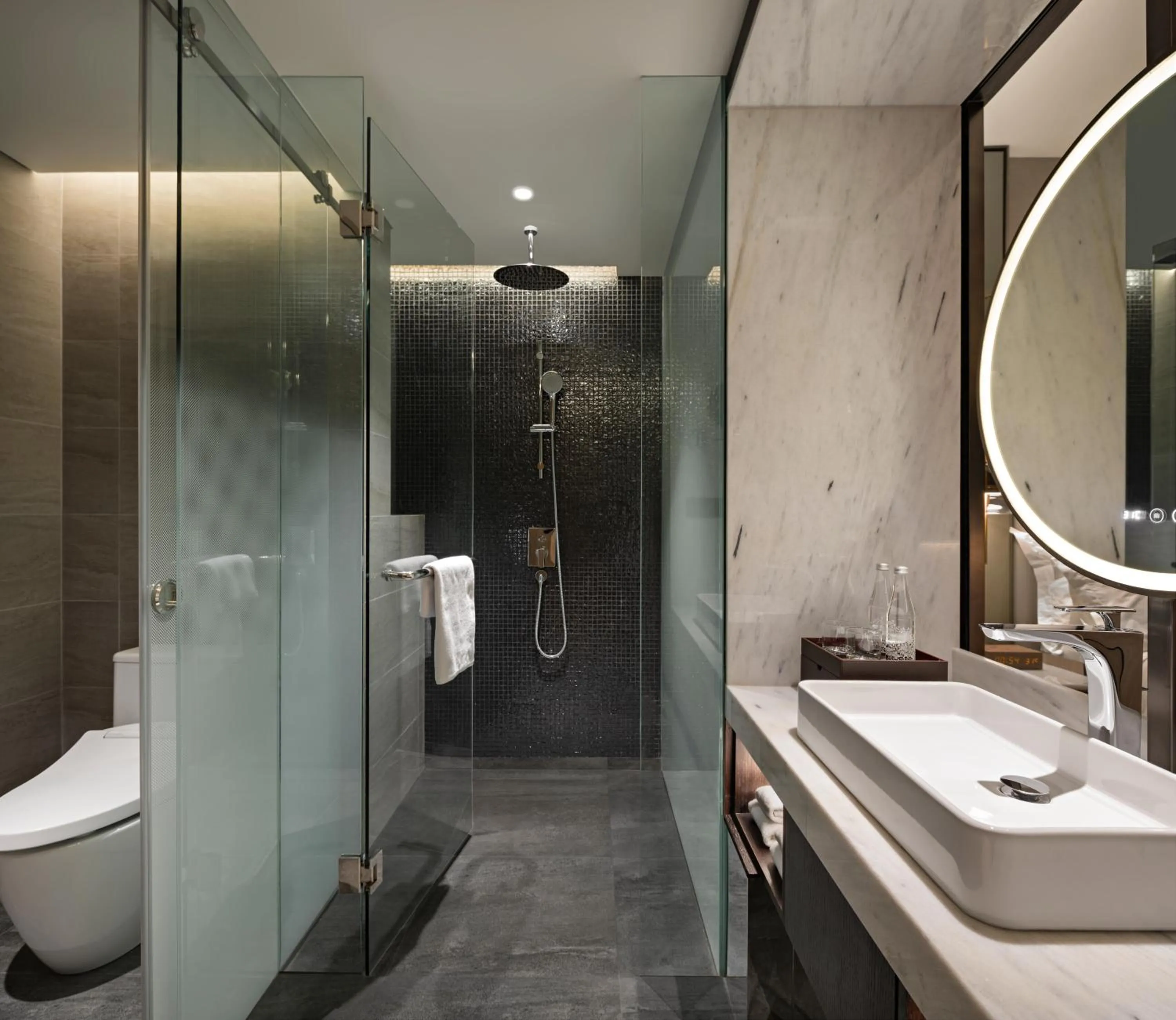 Bathroom in Mövenpick Hotel Jakarta City Centre