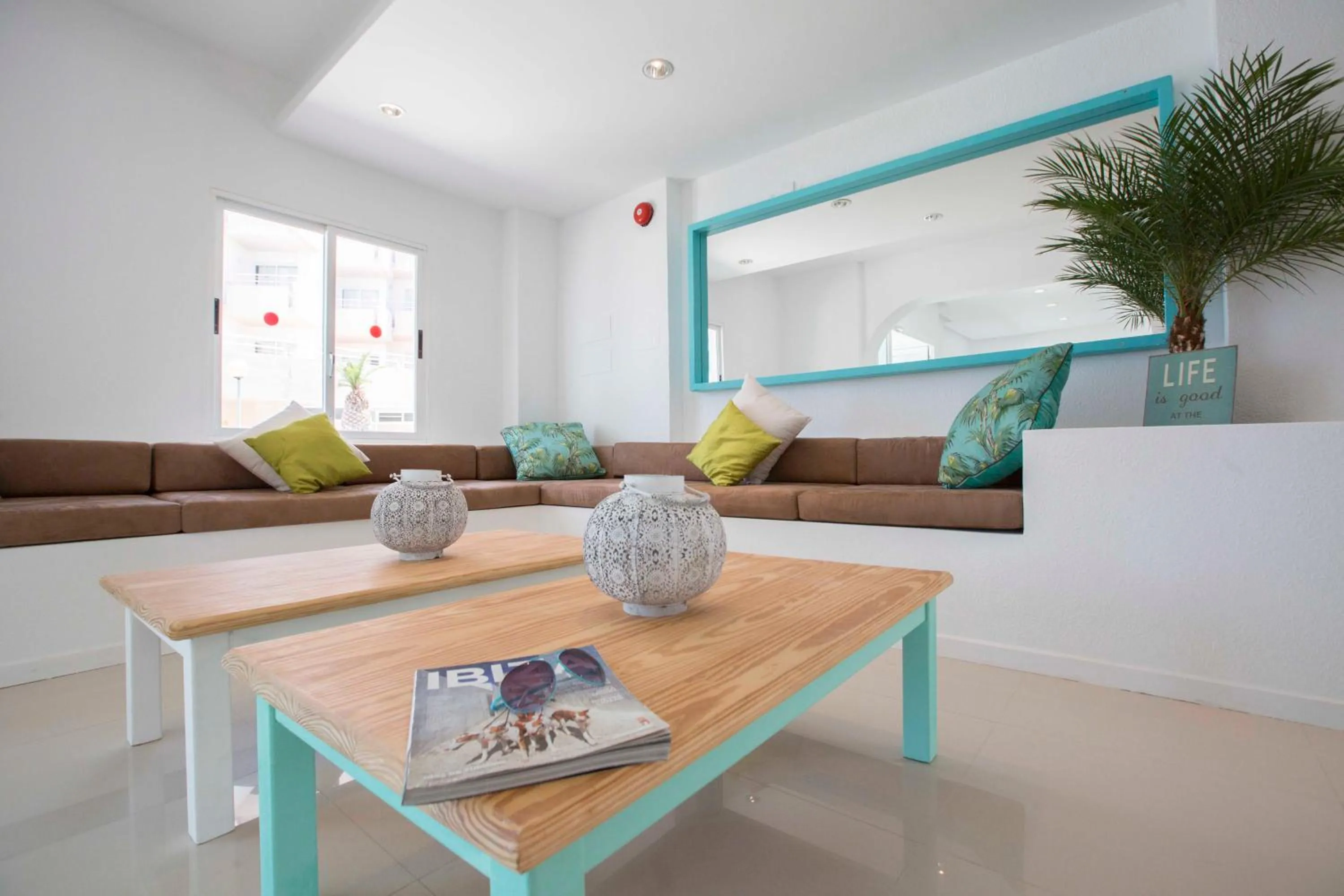 Area and facilities in Beach Star Adults Only Party Hotel Ibiza