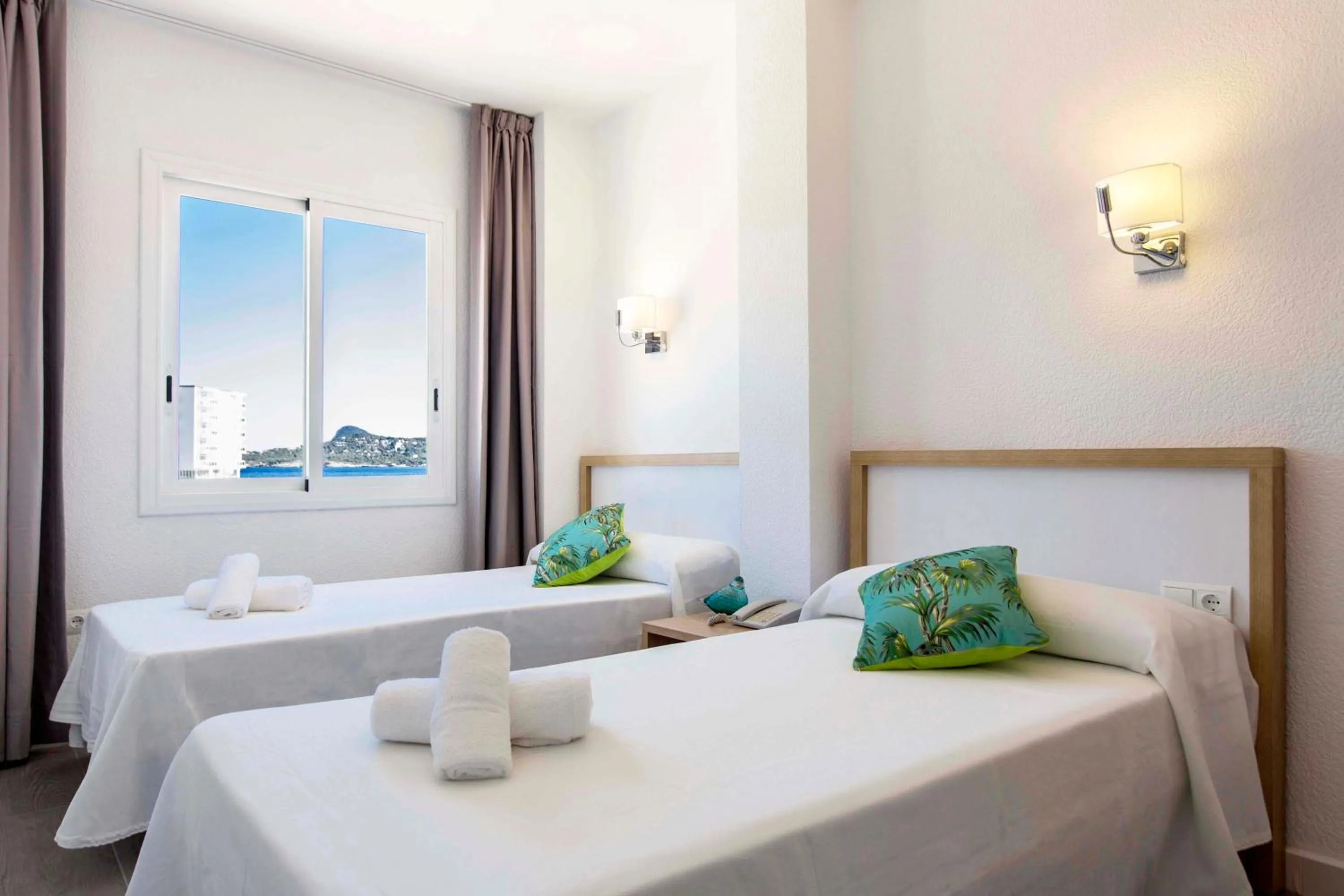 Bedroom, Bed in Beach Star Adults Only Party Hotel Ibiza