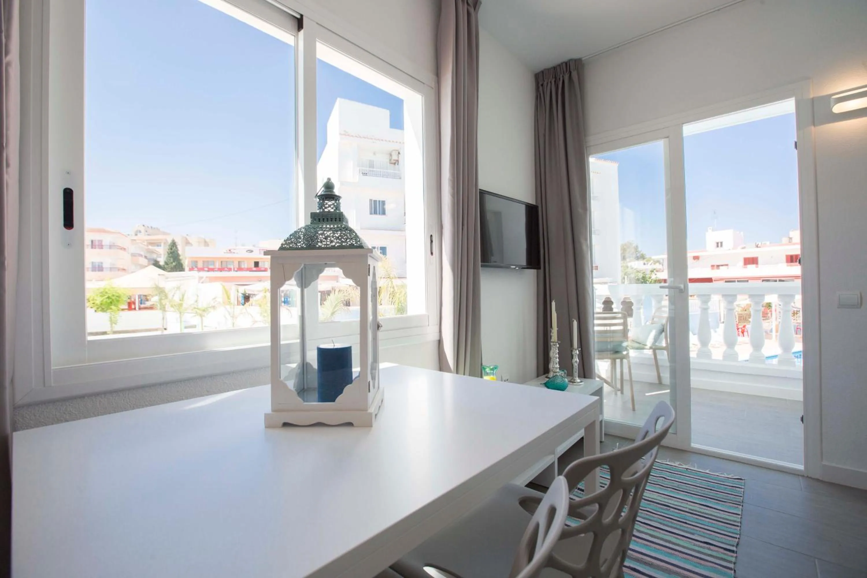 Dining area in Beach Star Adults Only Party Hotel Ibiza