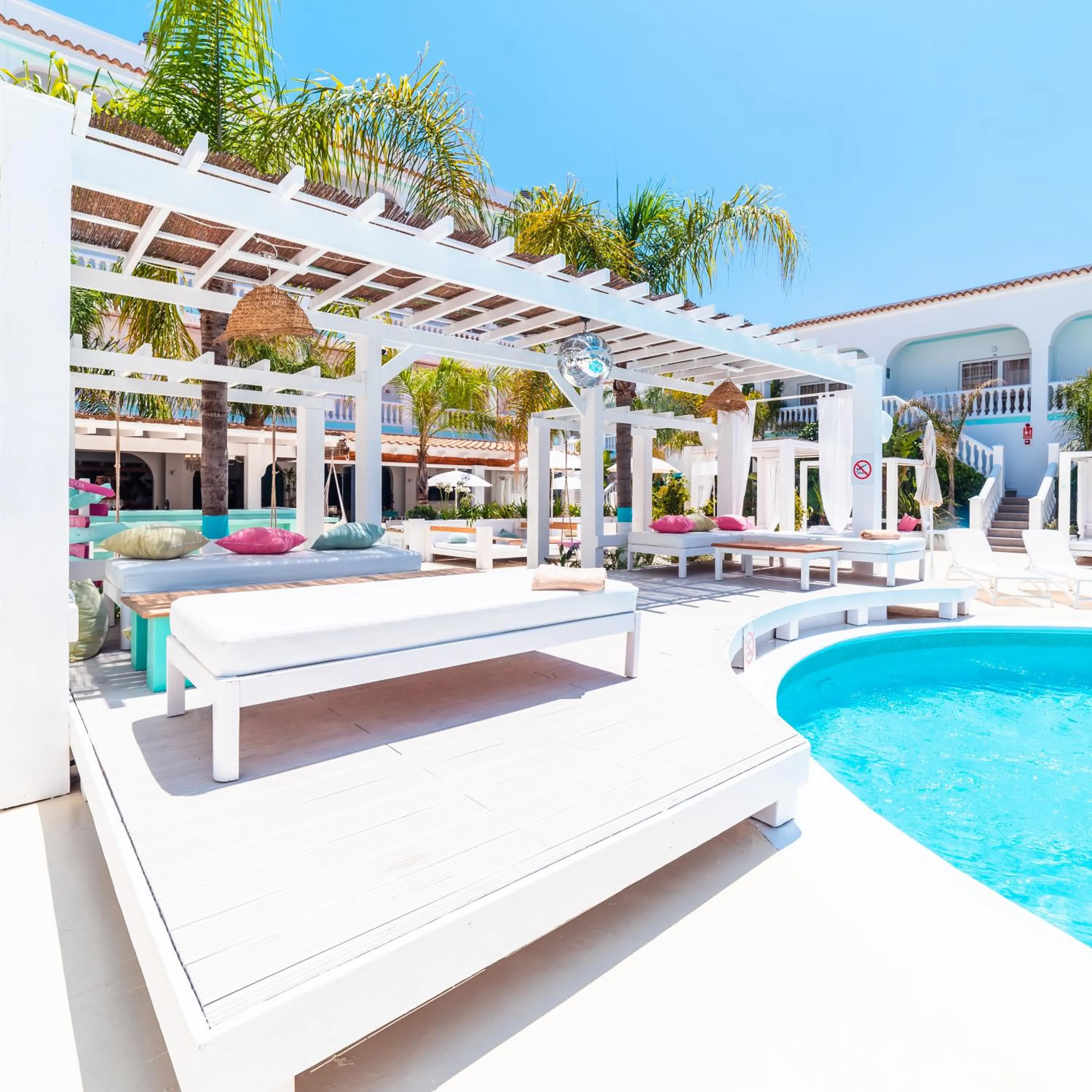 Restaurant/places to eat in Beach Star Adults Only Party Hotel Ibiza