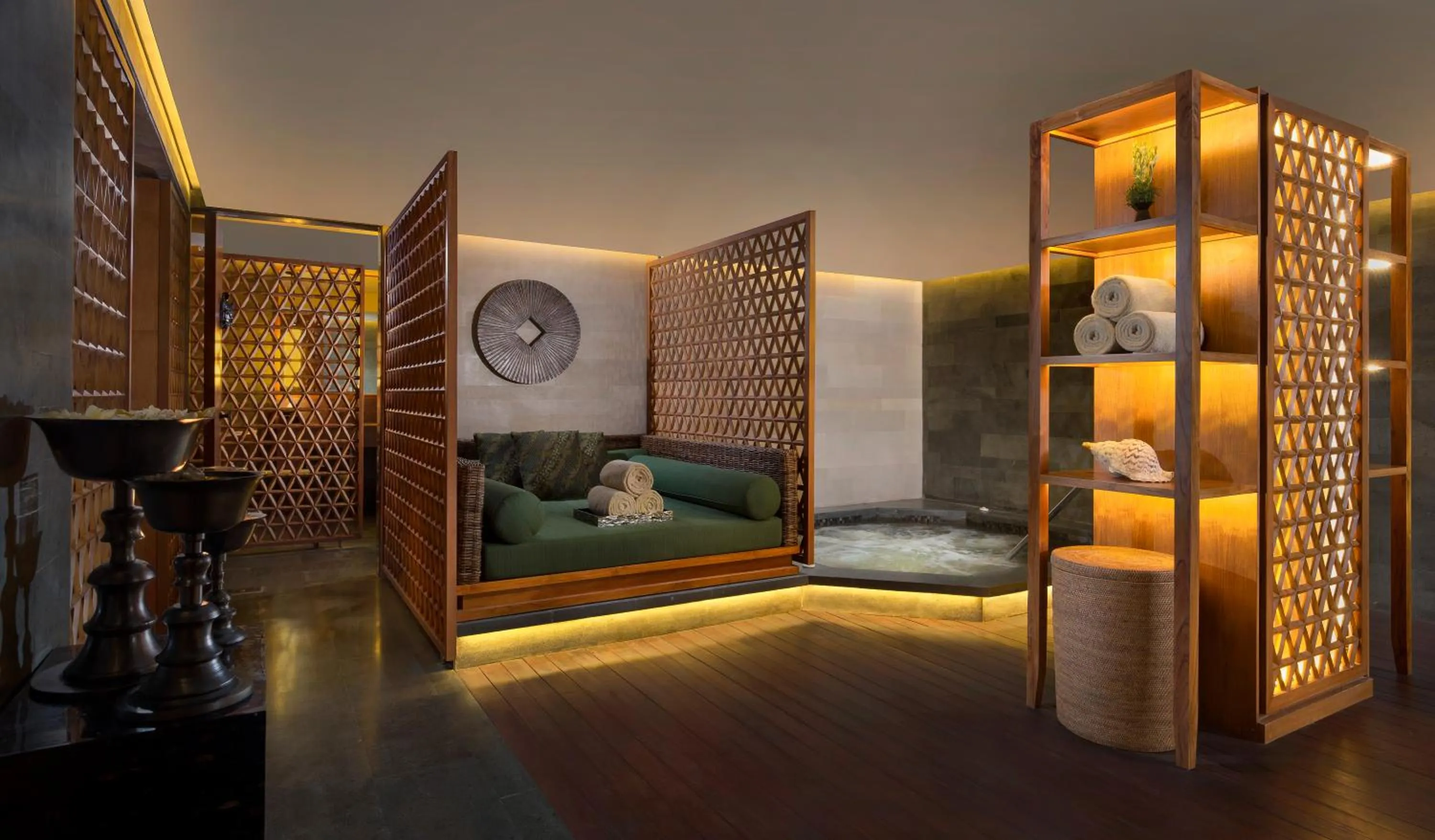 Activities, Bed in The Legian Seminyak, Bali