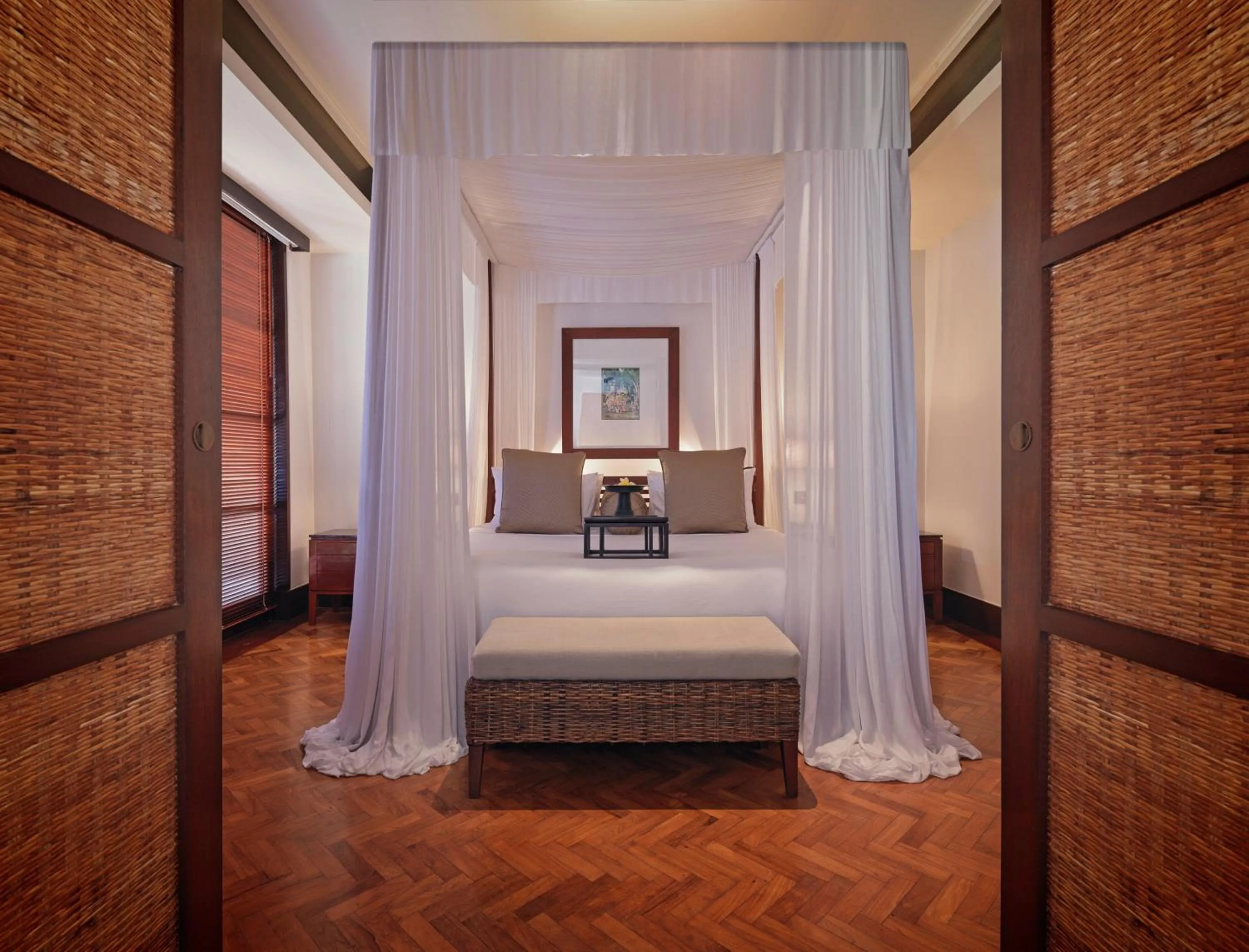 Bedroom, Bed in The Legian Seminyak, Bali