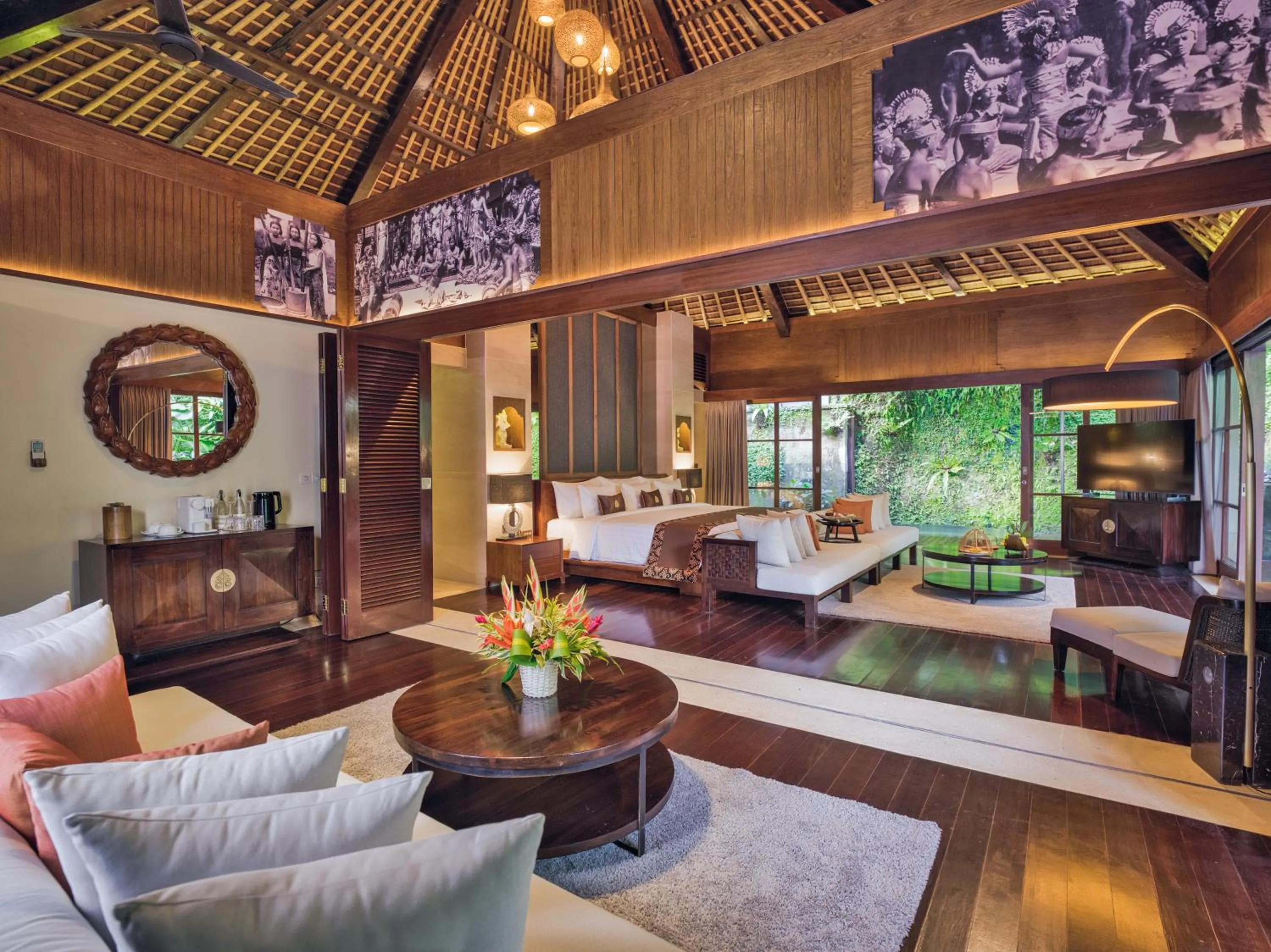 Bed in Hanging Gardens of Bali