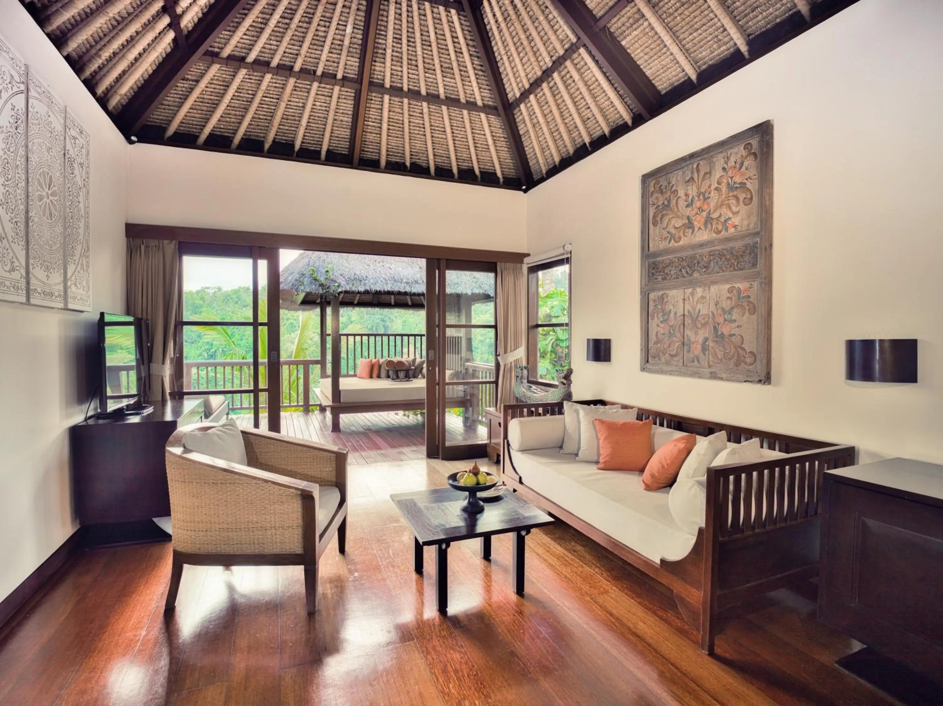 Living room in Hanging Gardens of Bali