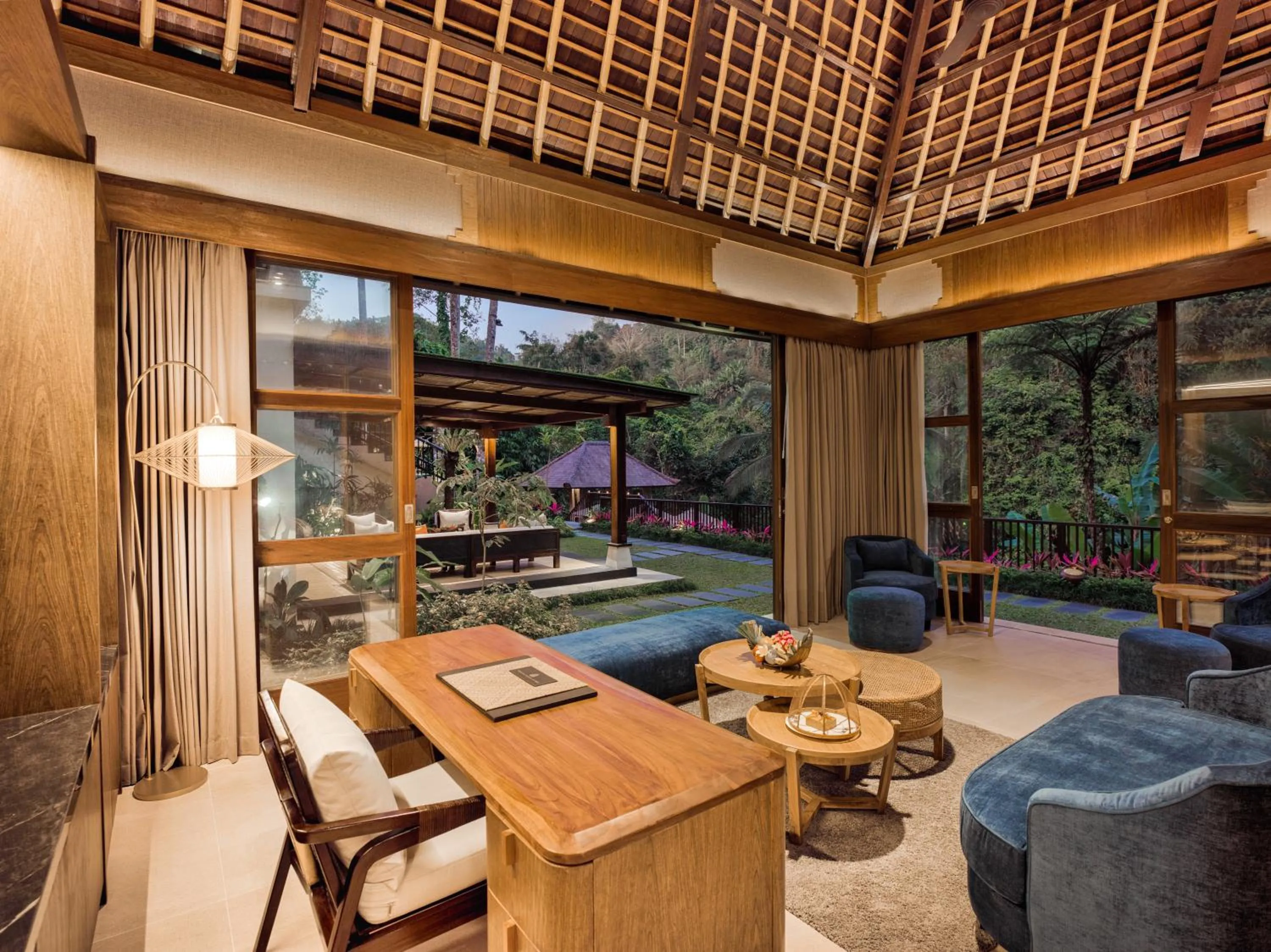 Living room in Hanging Gardens of Bali