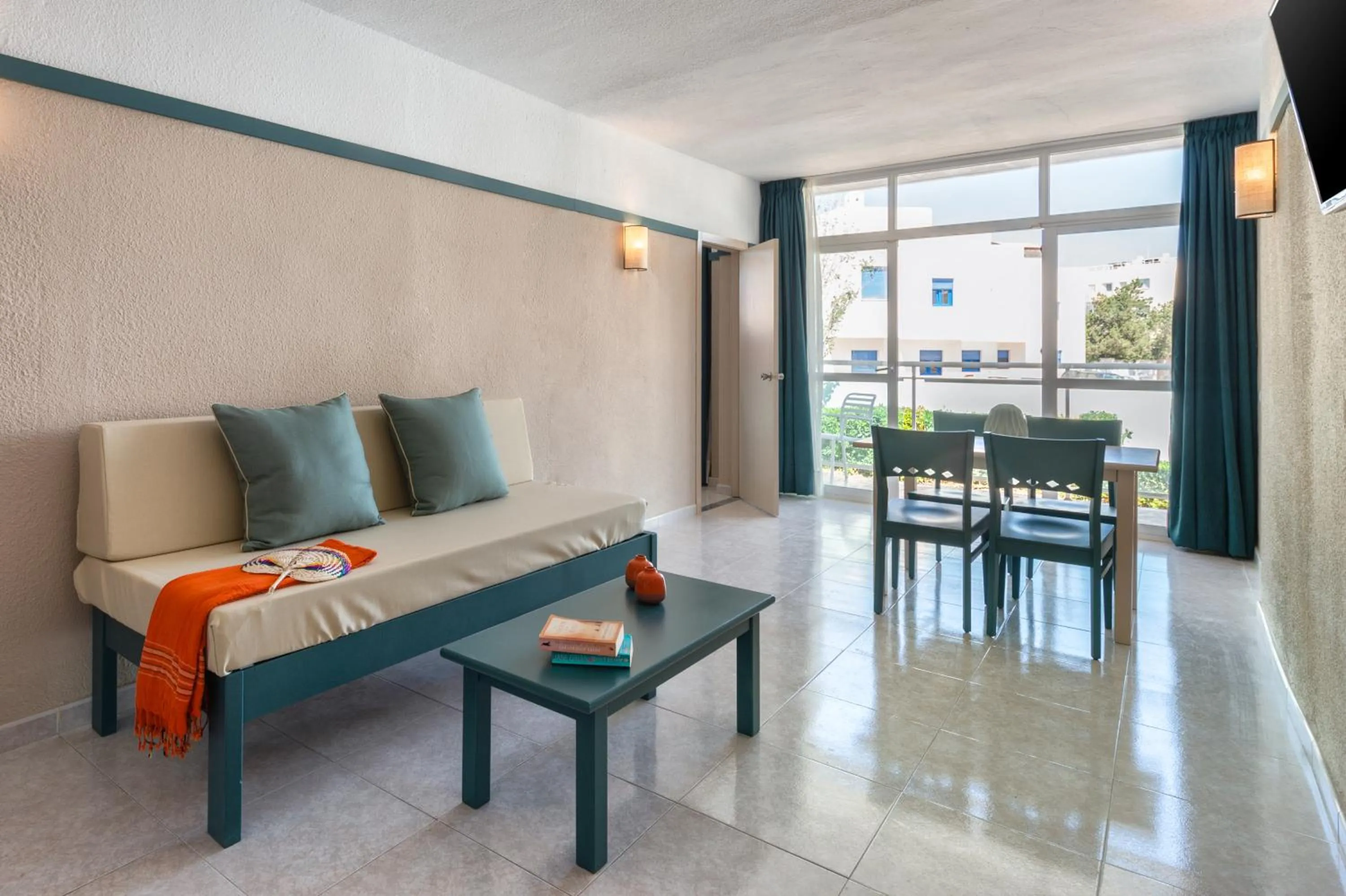 Living room in Aparthotel Vibra Club Maritim