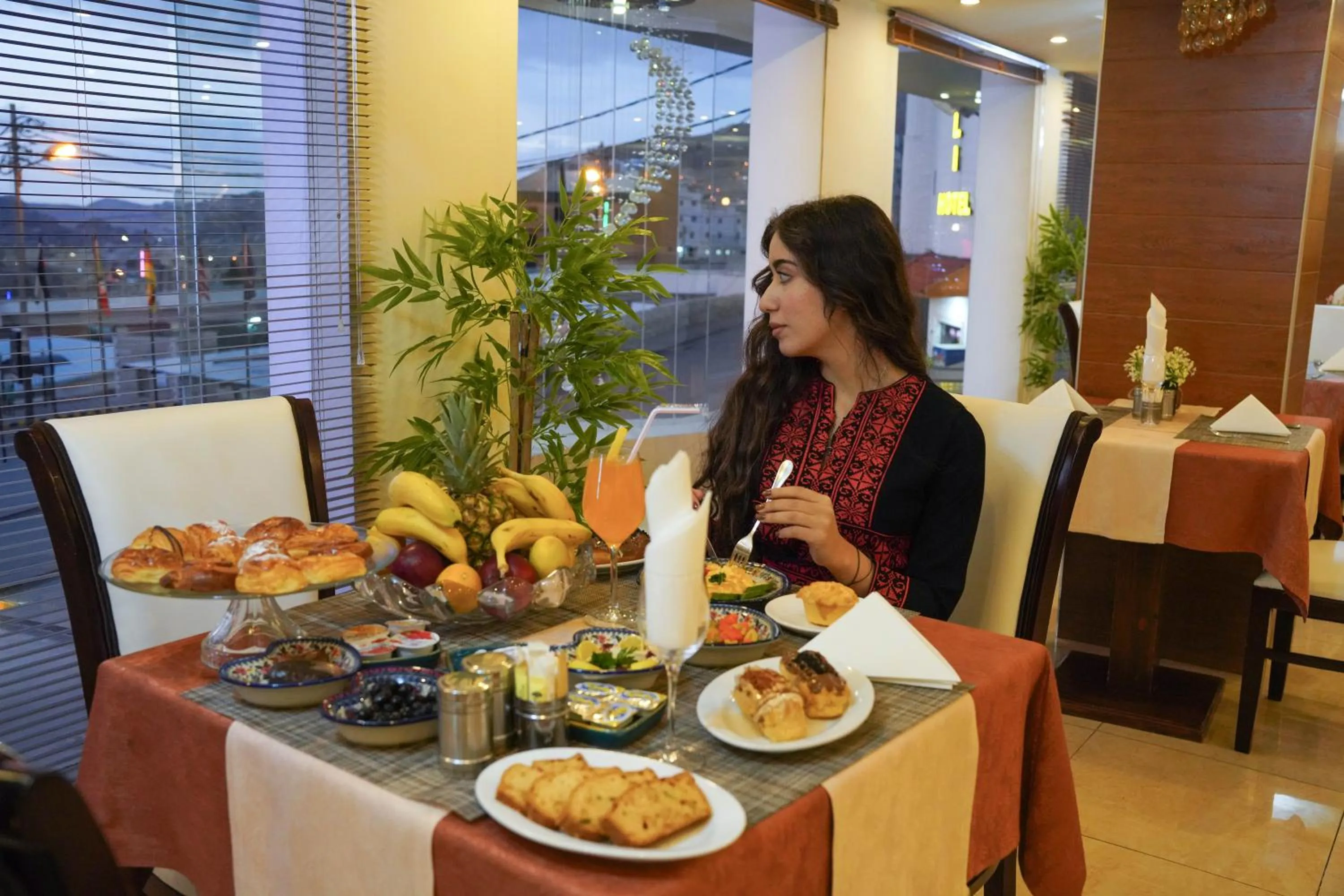 Restaurant/places to eat in P Quattro Relax Hotel