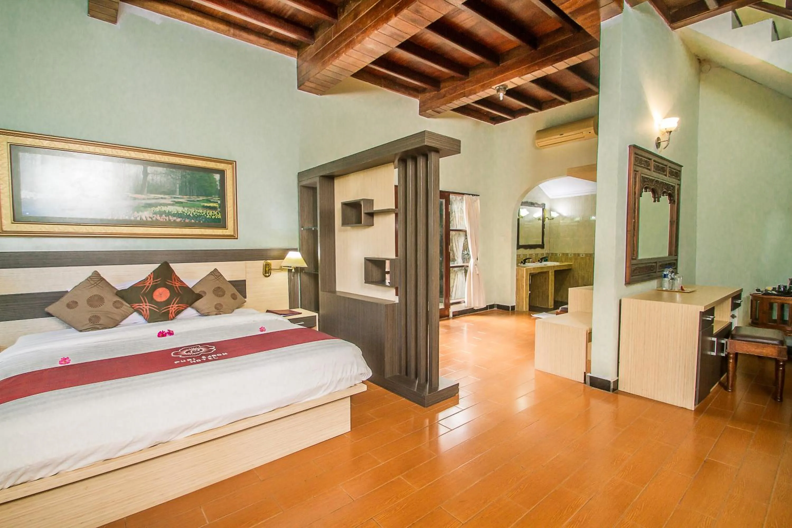 Bed in Puri Saron Hotel Madangan - Gianyar