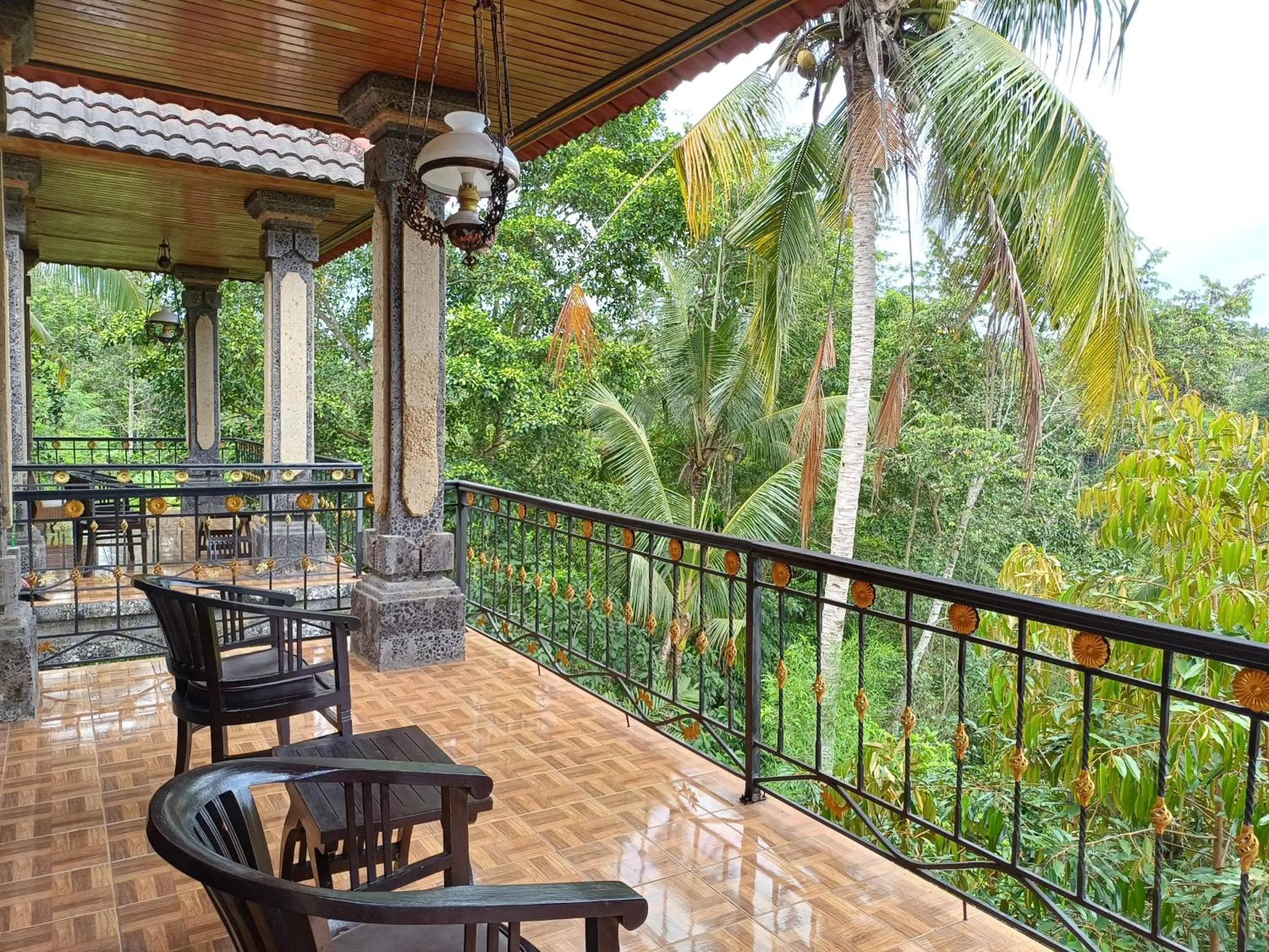 Day in Puri Saron Hotel Madangan - Gianyar