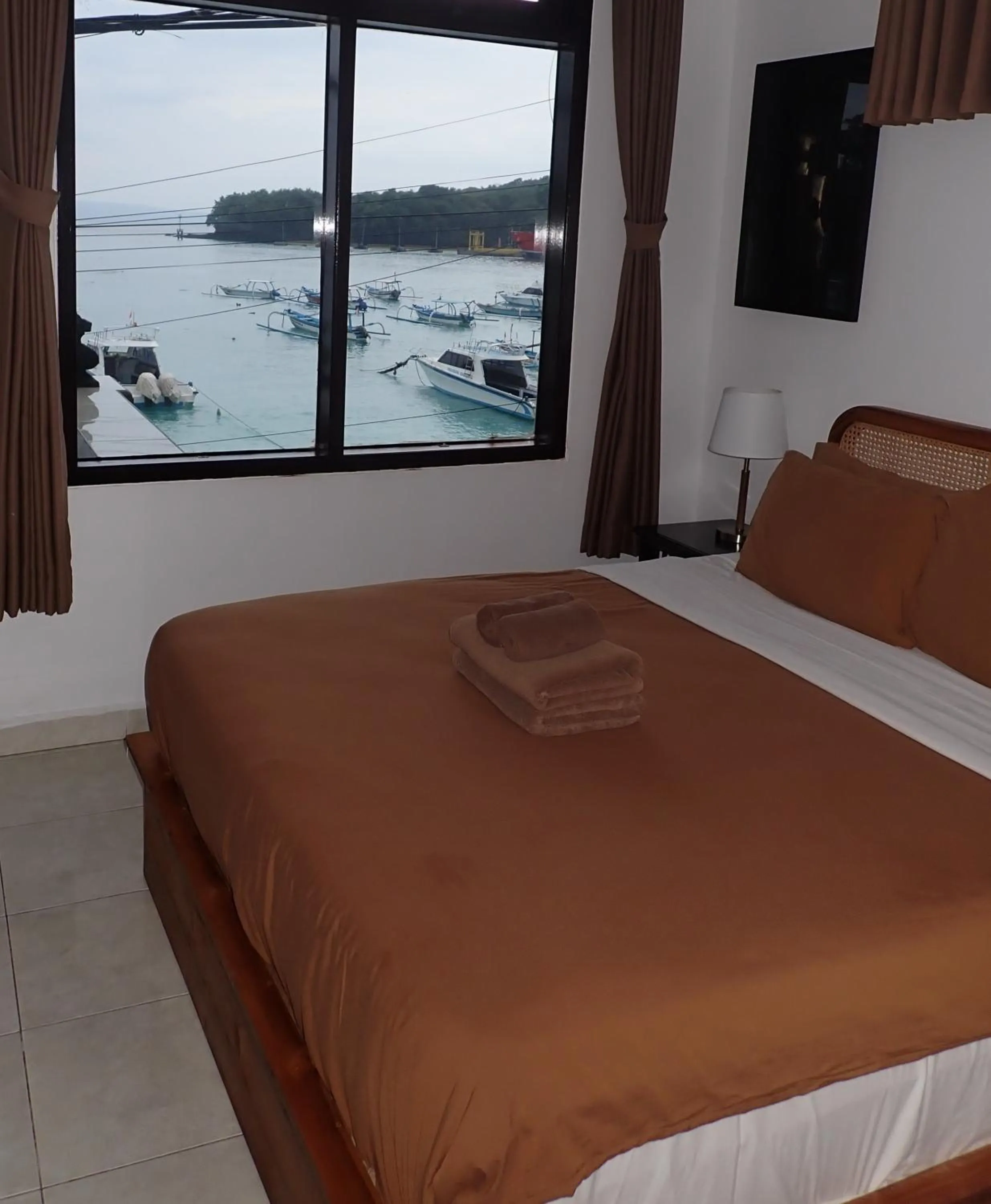 Restaurant/places to eat, Bed in Absolute Scuba Bali Dive Resort