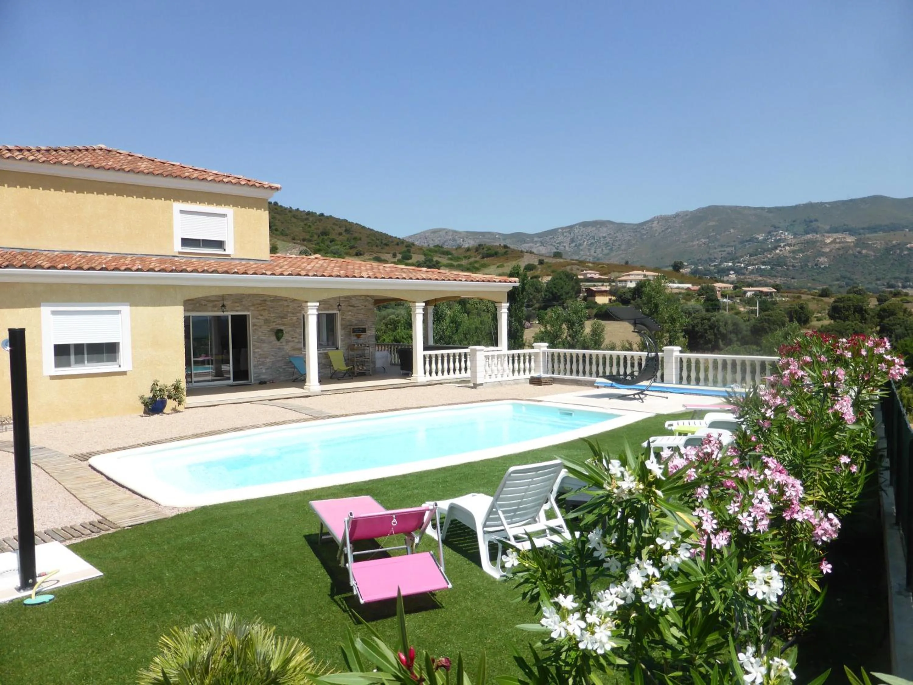 Property building in Perula di Machja