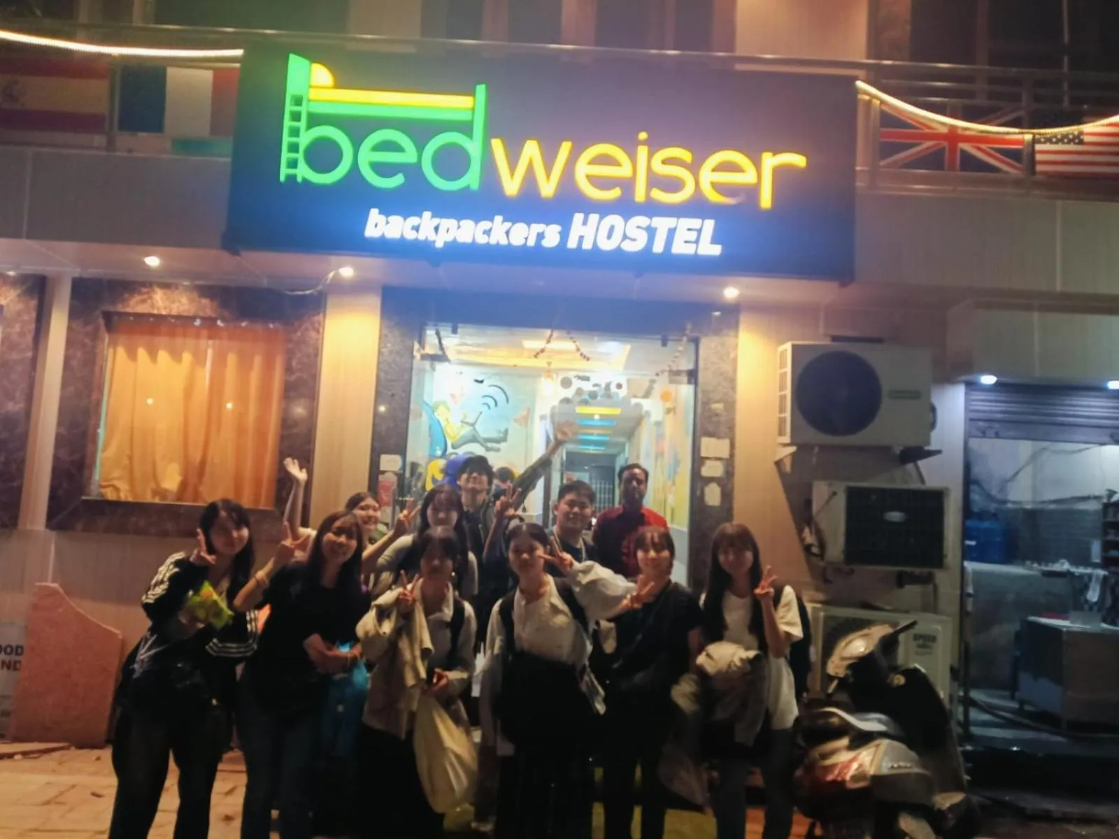 Bedweiser Backpackers Hostel