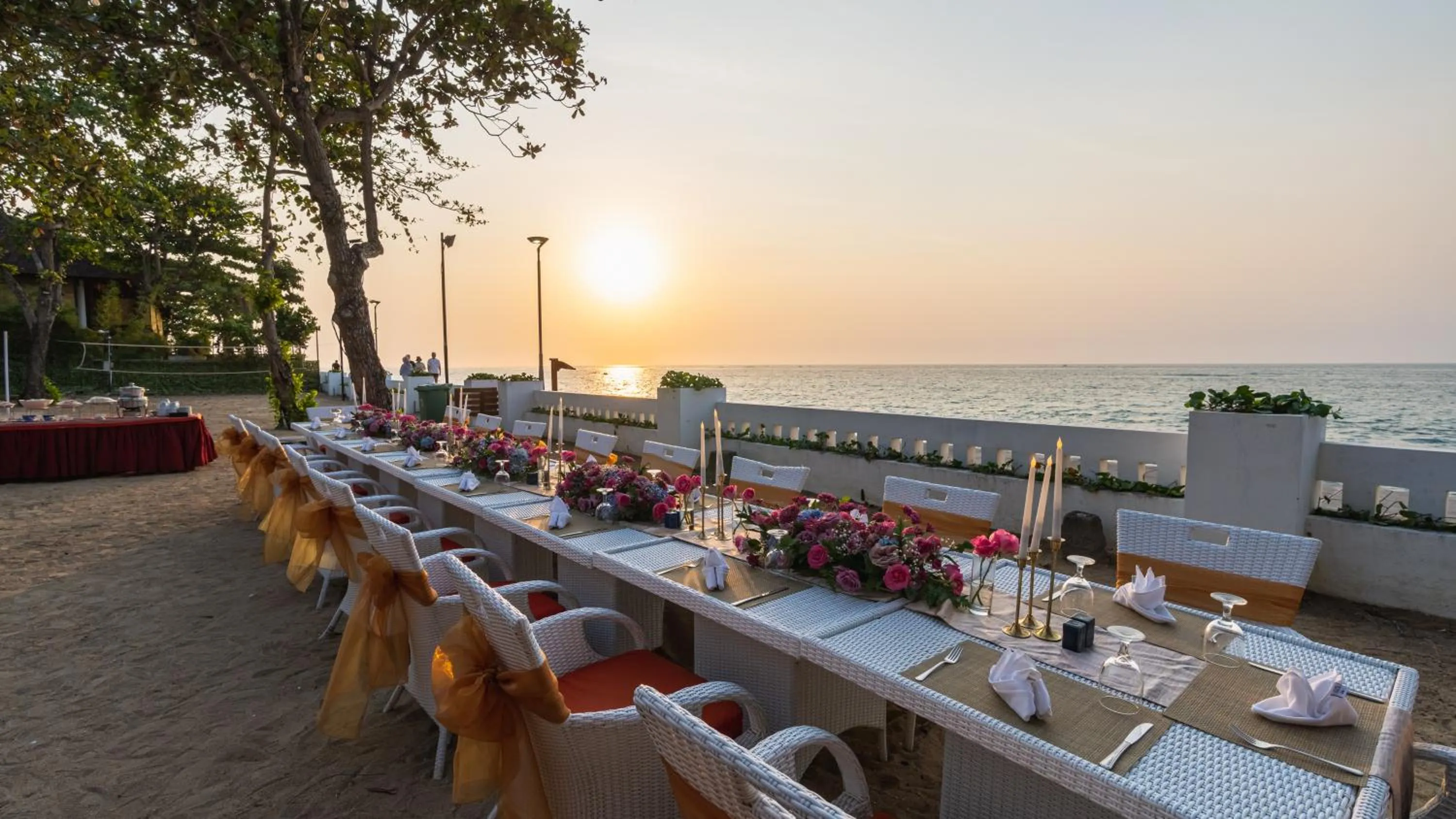 Beach in Discovery Kartika Plaza Hotel